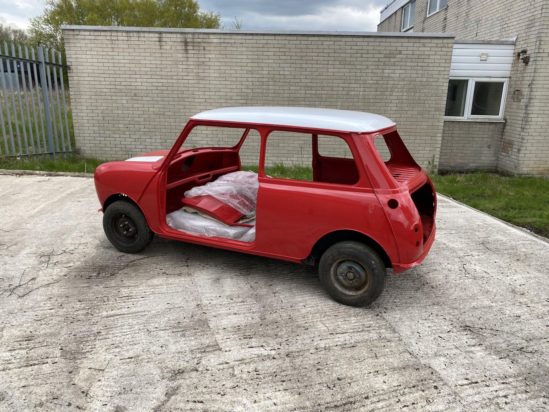 Mini Rolling Shell 1967 - Image 11 of 19