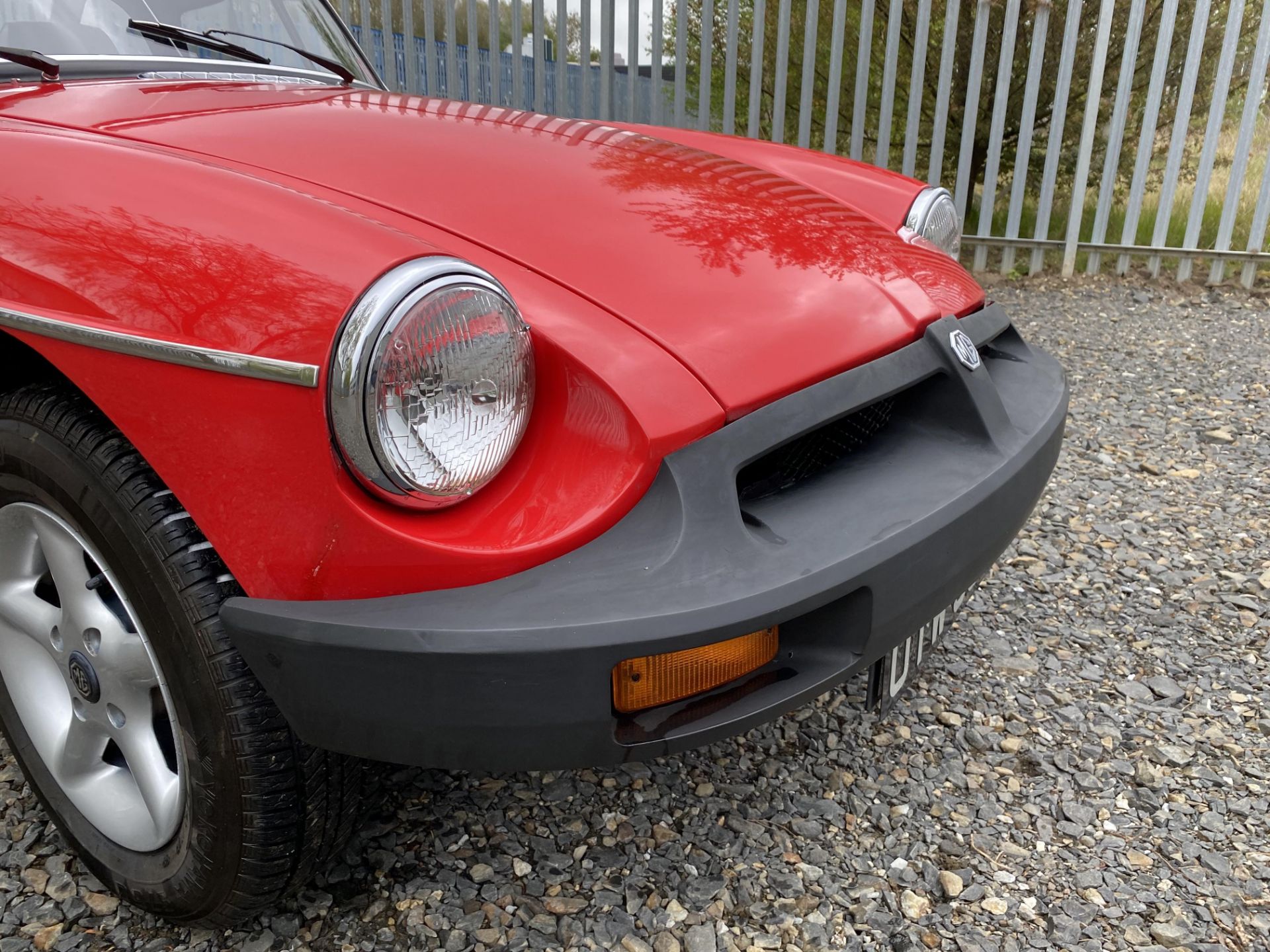 MGB Roadster - Image 16 of 41