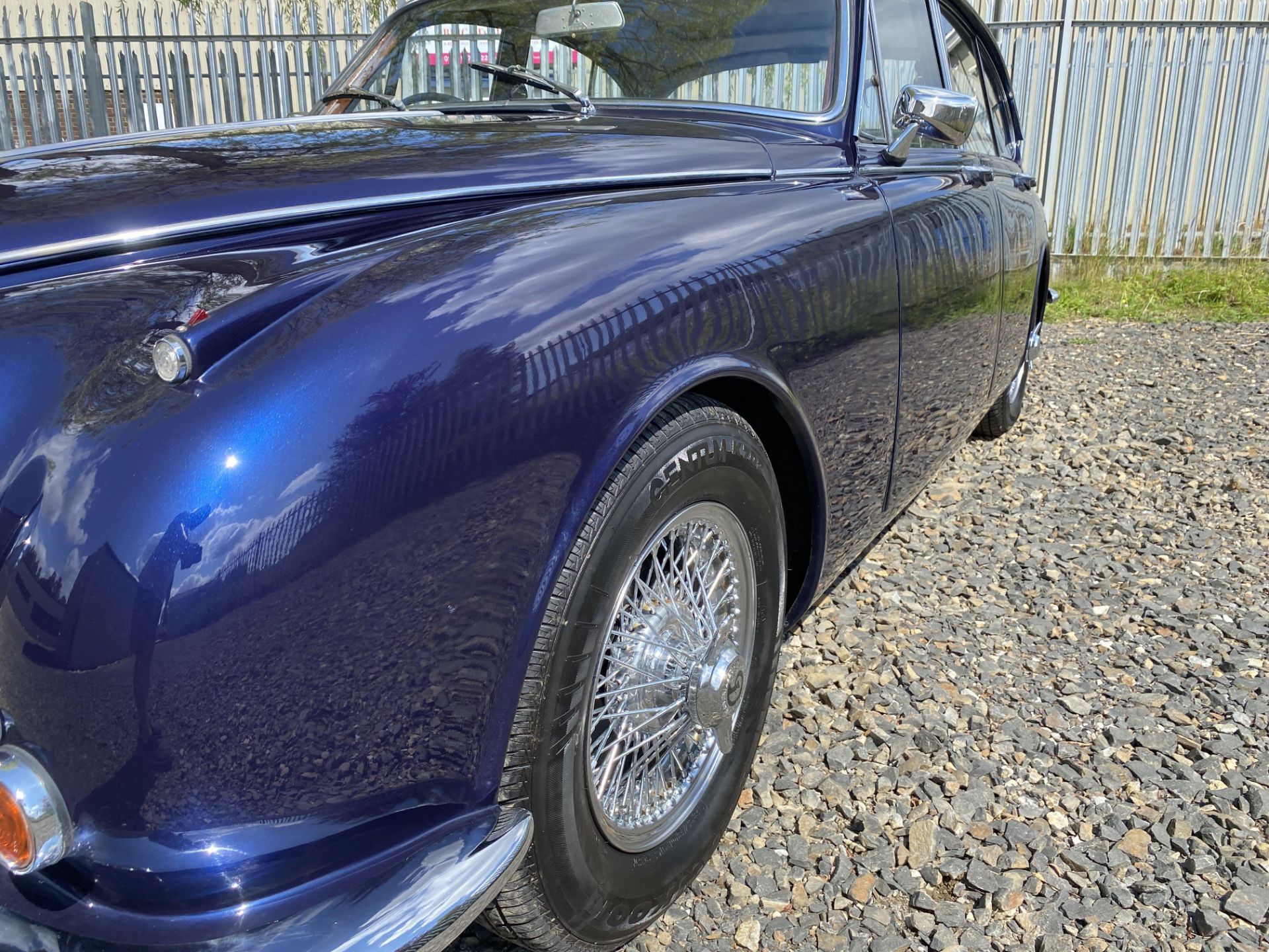 Daimler 250 Saloon - Image 23 of 48