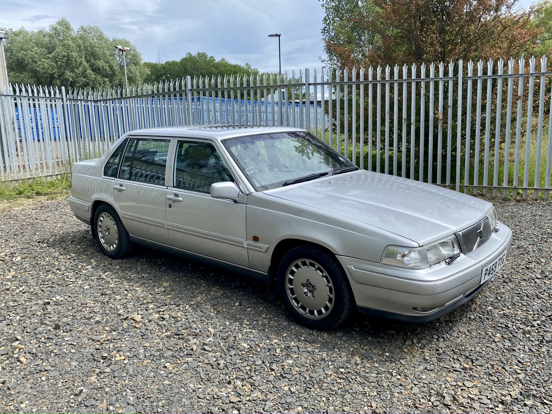 Volvo 960 - Image 2 of 44