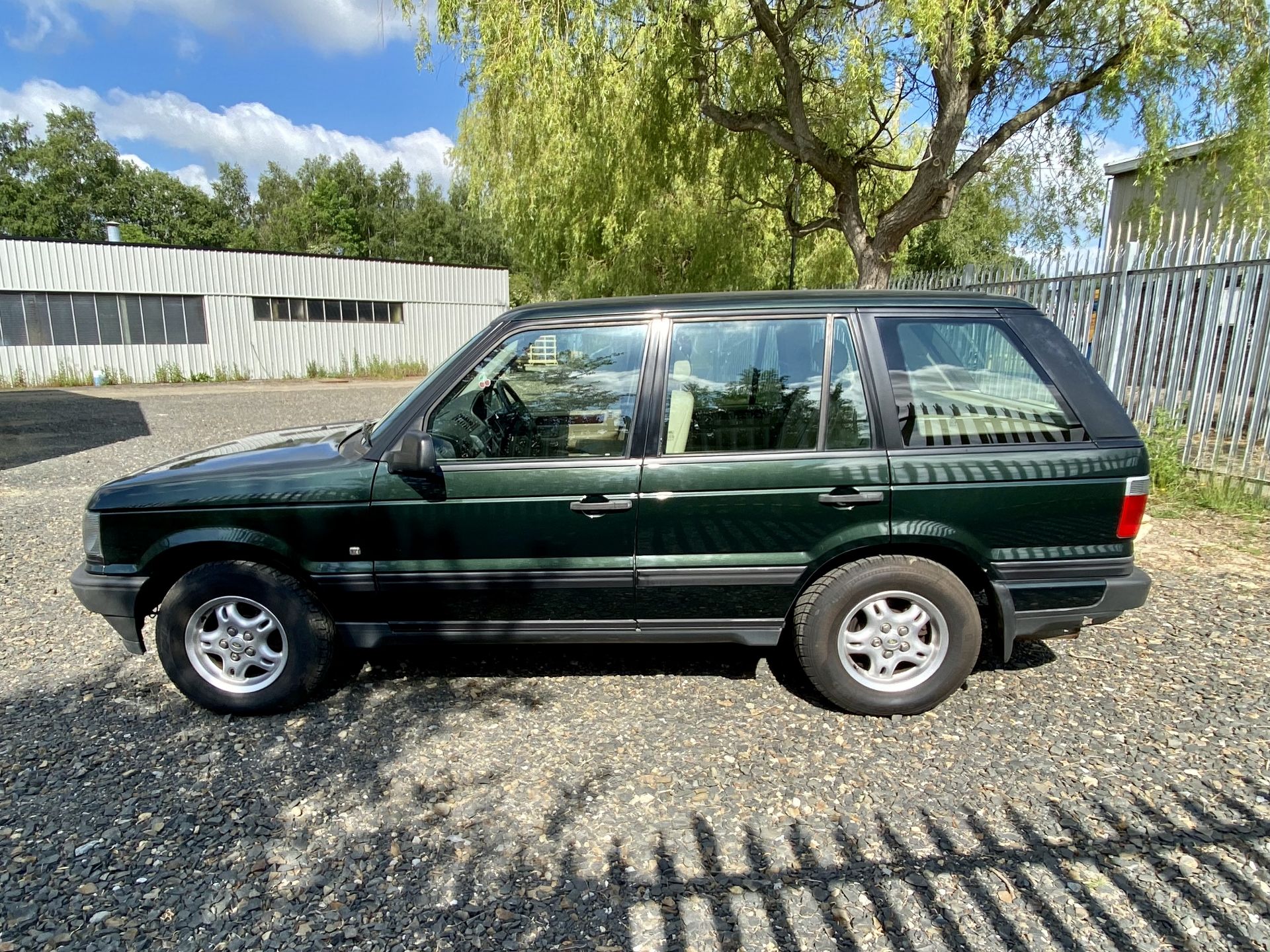 Range Rover 2.5 DT - Image 12 of 48