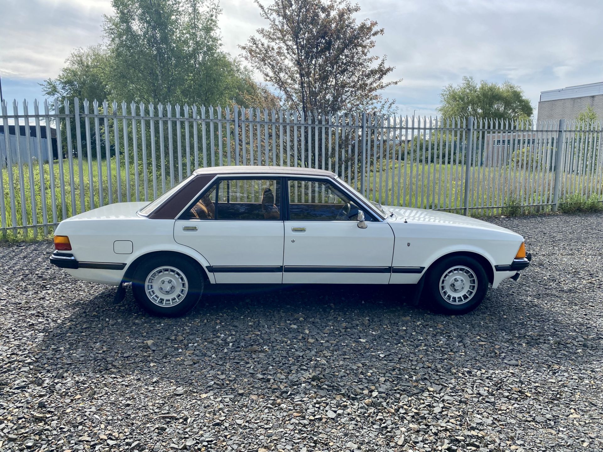 Ford Granada Ghia - Image 5 of 50