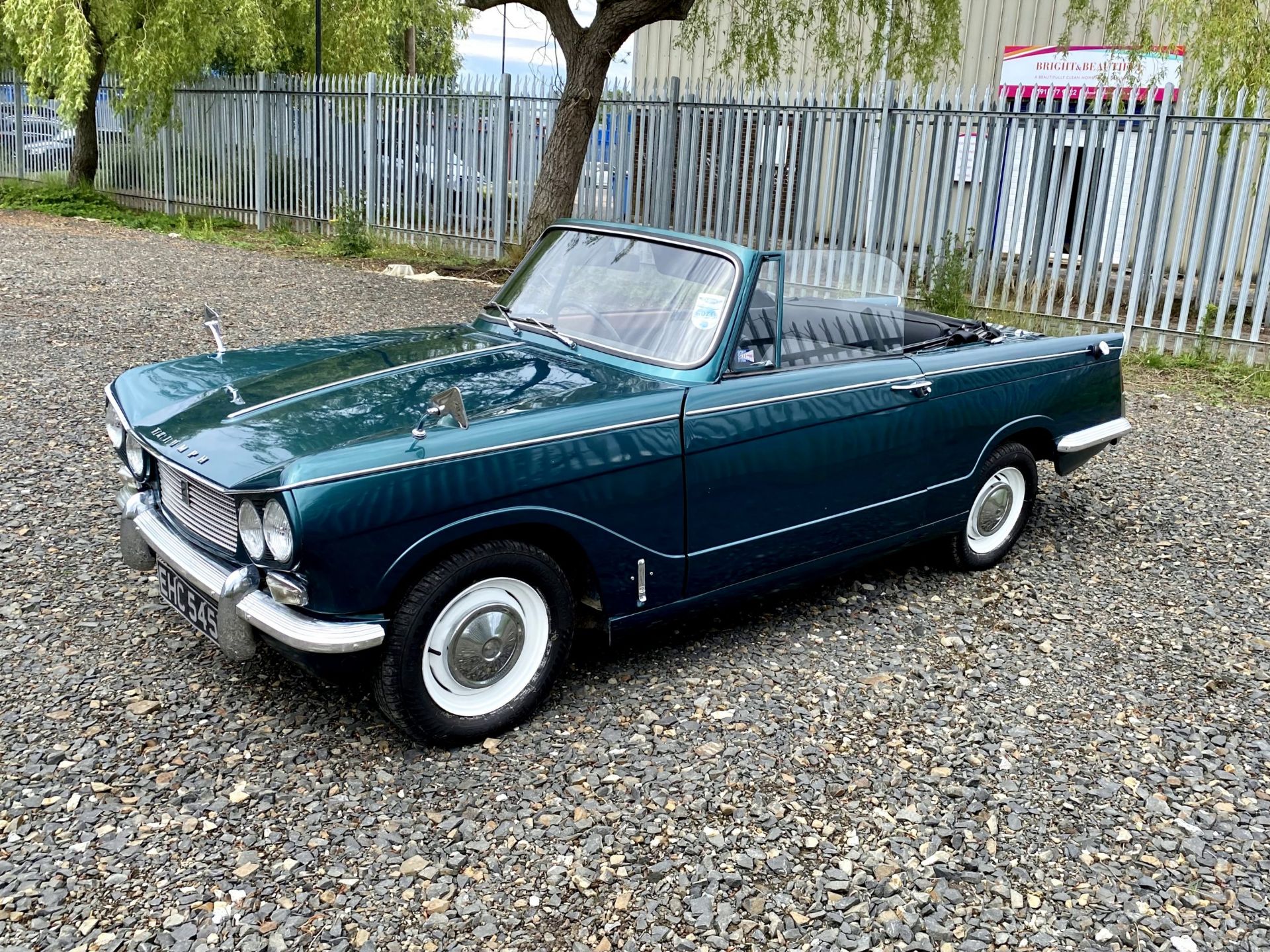 Triumph Vitesse - Image 2 of 45