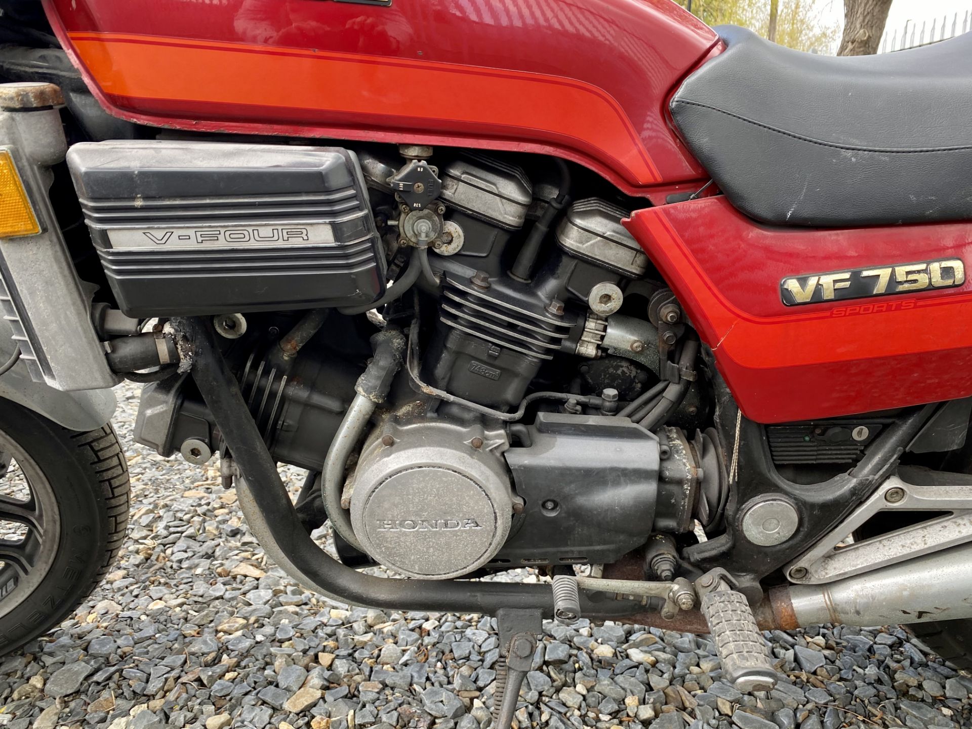 Honda VF750 - Image 21 of 23