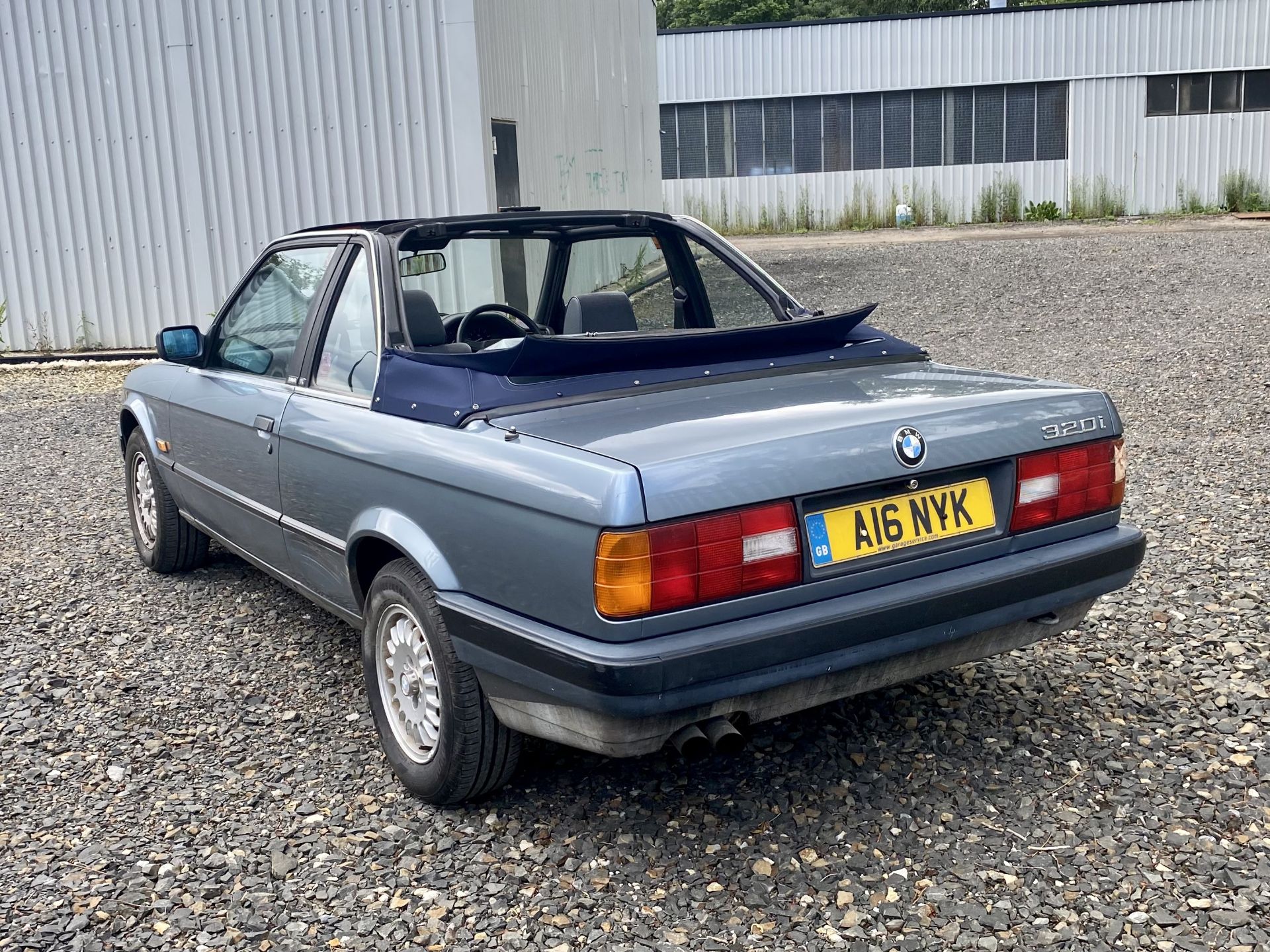 BMW 320i Baur Convertible - Image 9 of 45