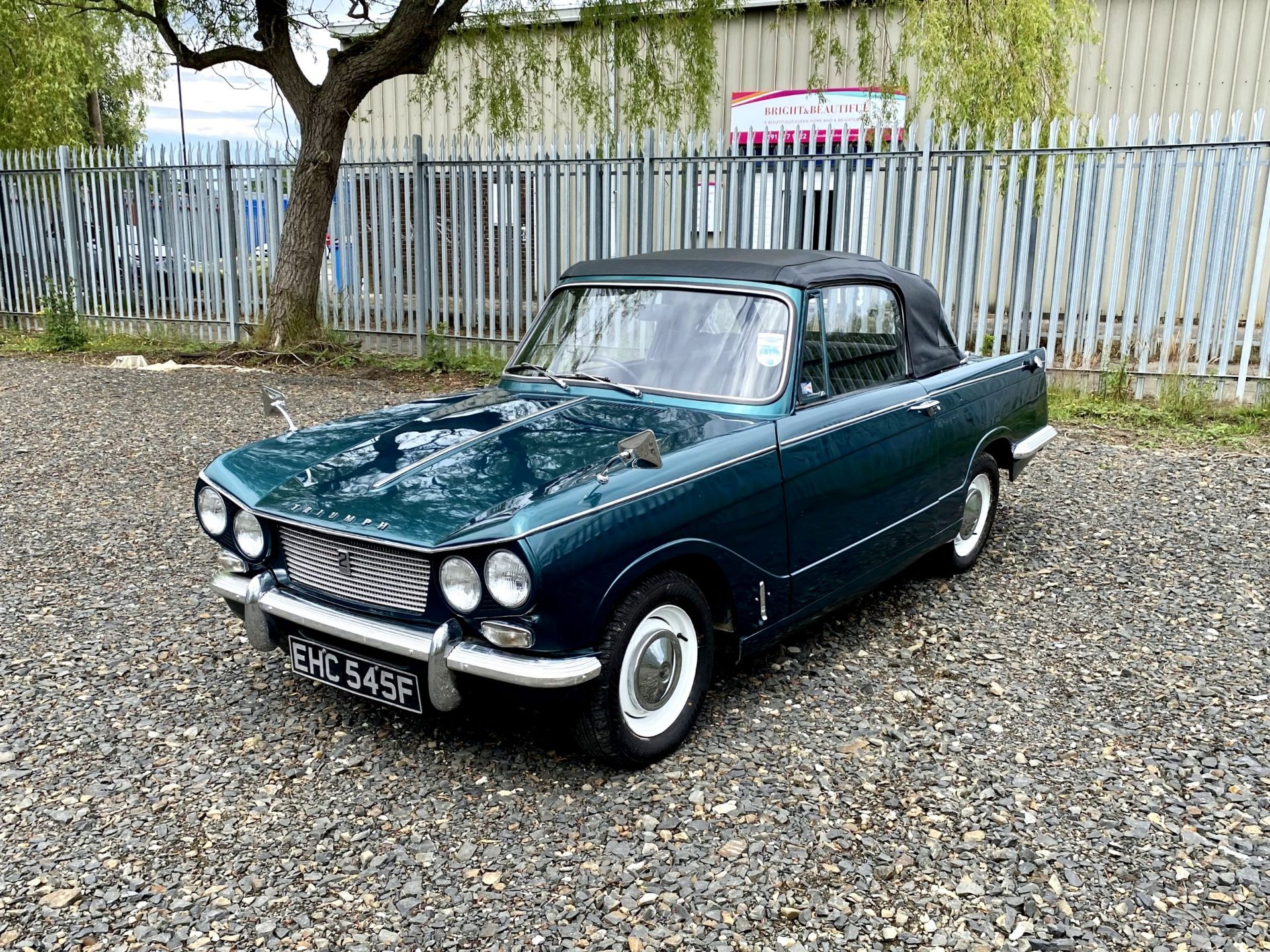 Triumph Vitesse - Image 17 of 45