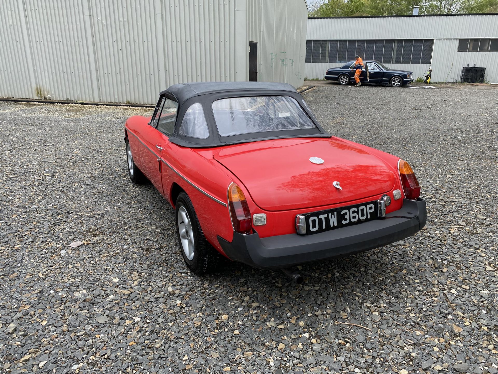 MGB Roadster - Image 8 of 41