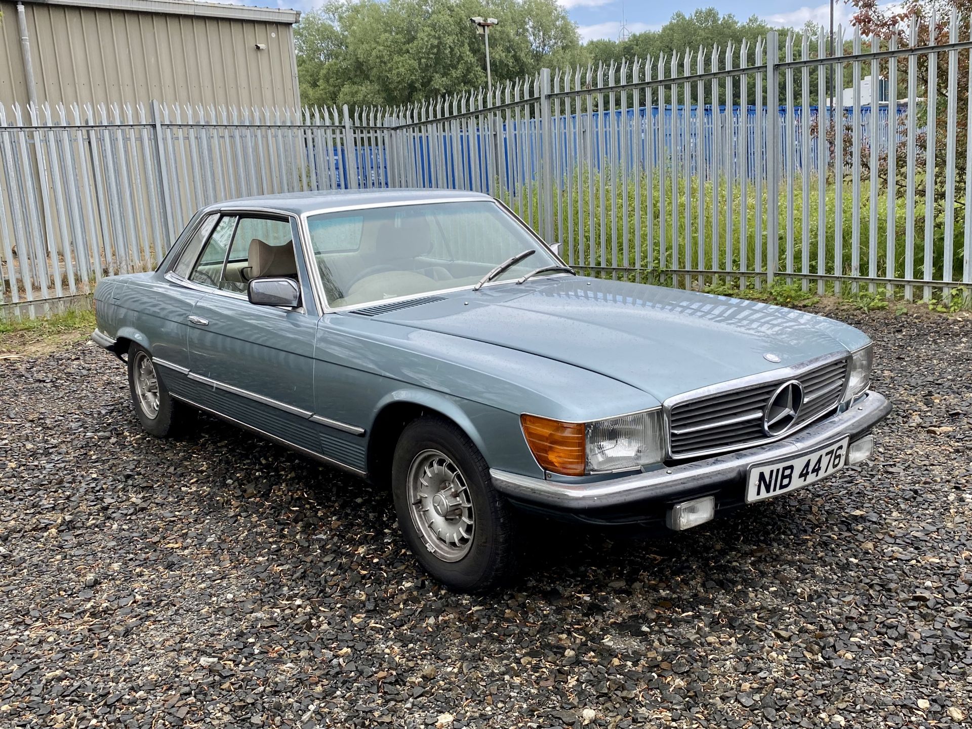 Mercedes Benz 450SLC - Image 2 of 40