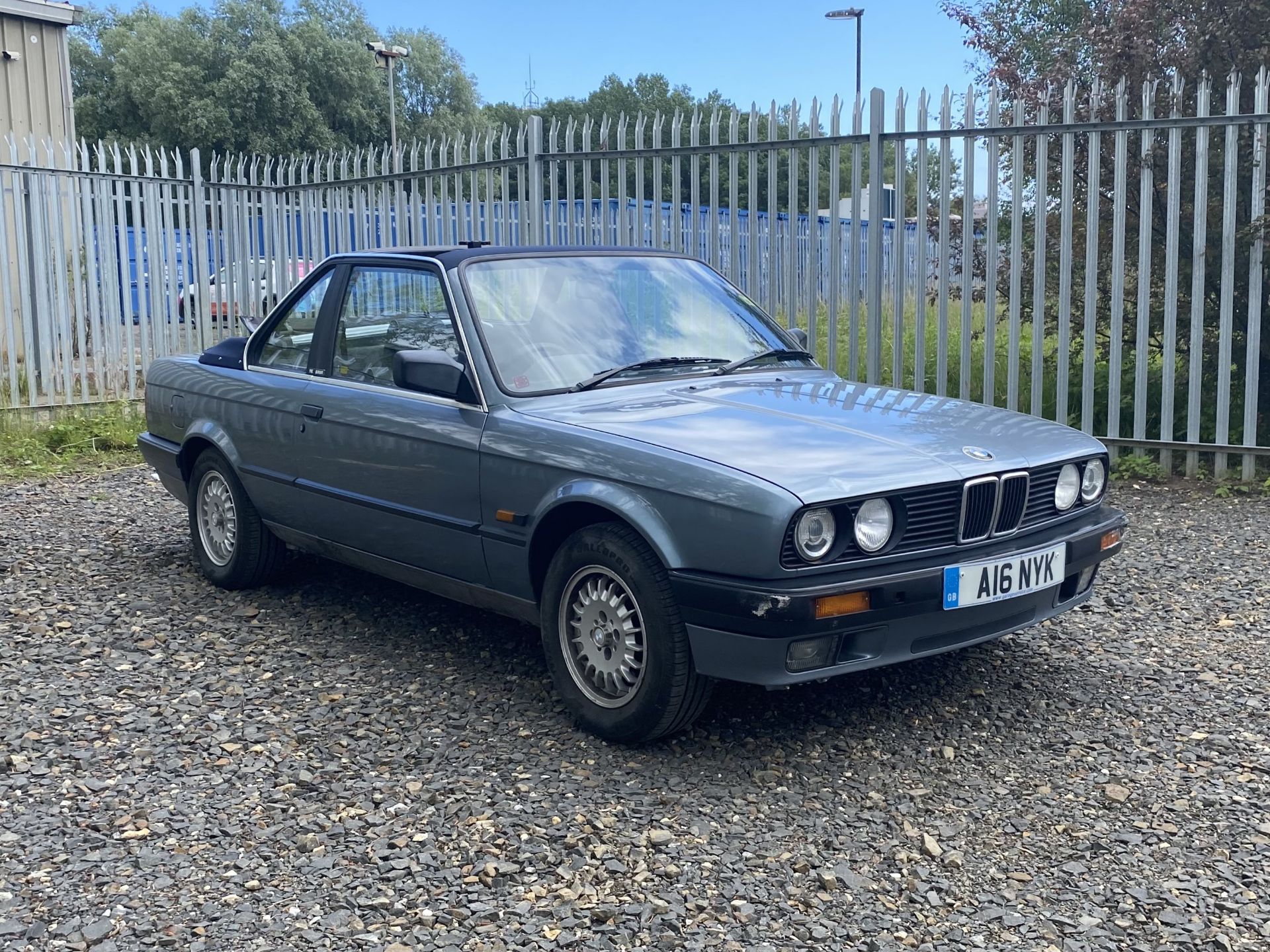 BMW 320i Baur Convertible