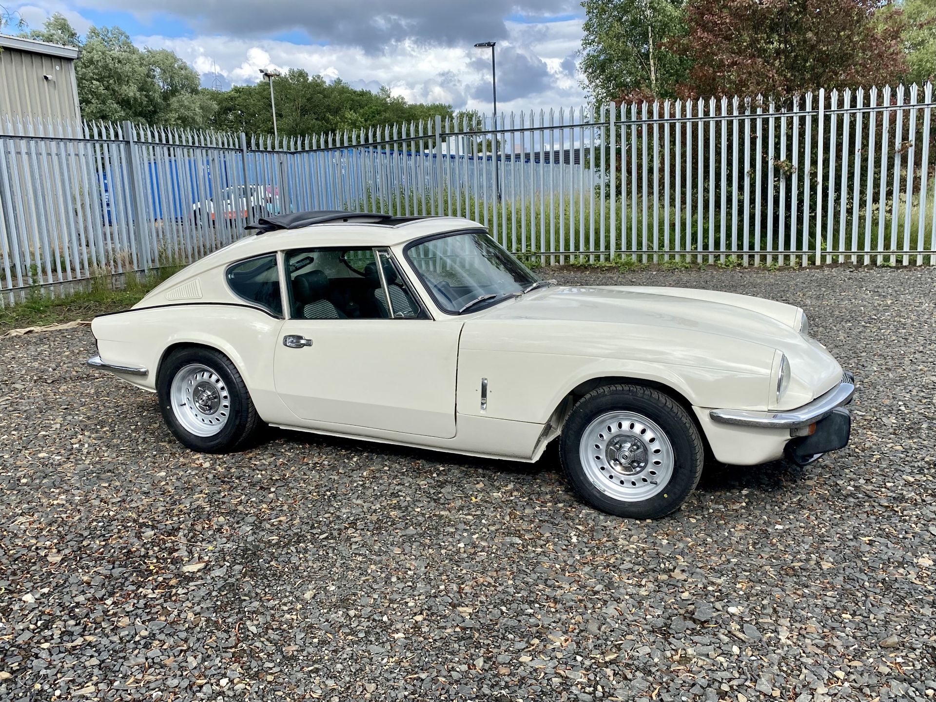 Triumph GT6 - Image 2 of 44