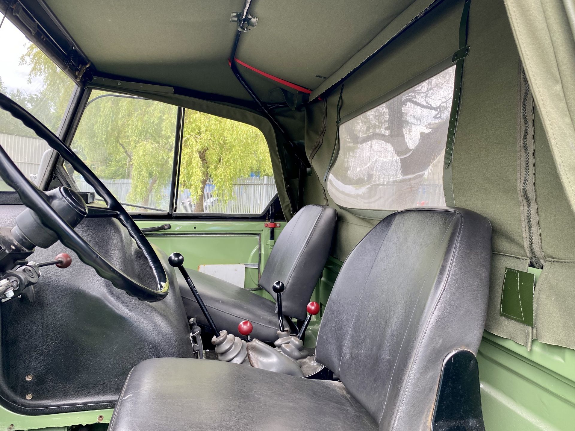 Mercedes Unimog - Image 31 of 33