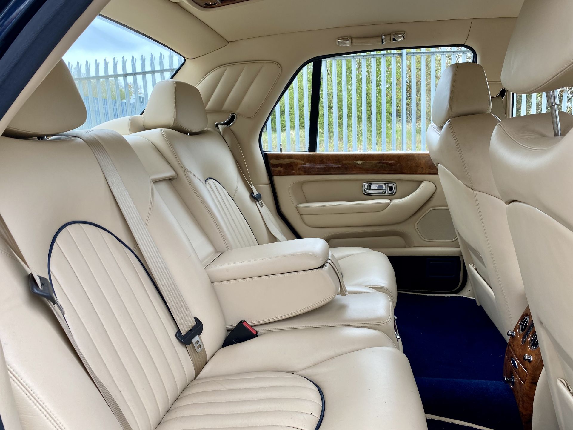 Bentley Arnage - Image 30 of 41