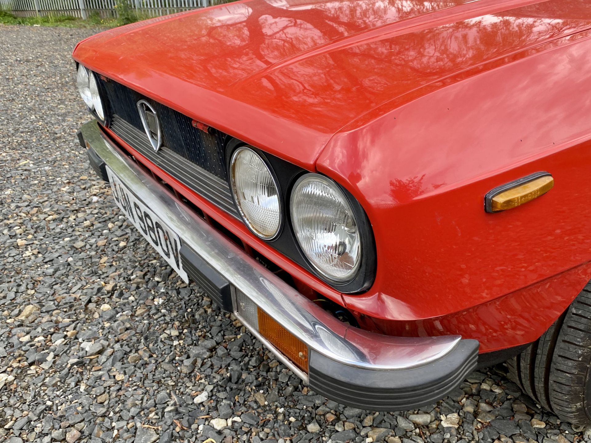 Lancia Beta Spider - Image 21 of 39