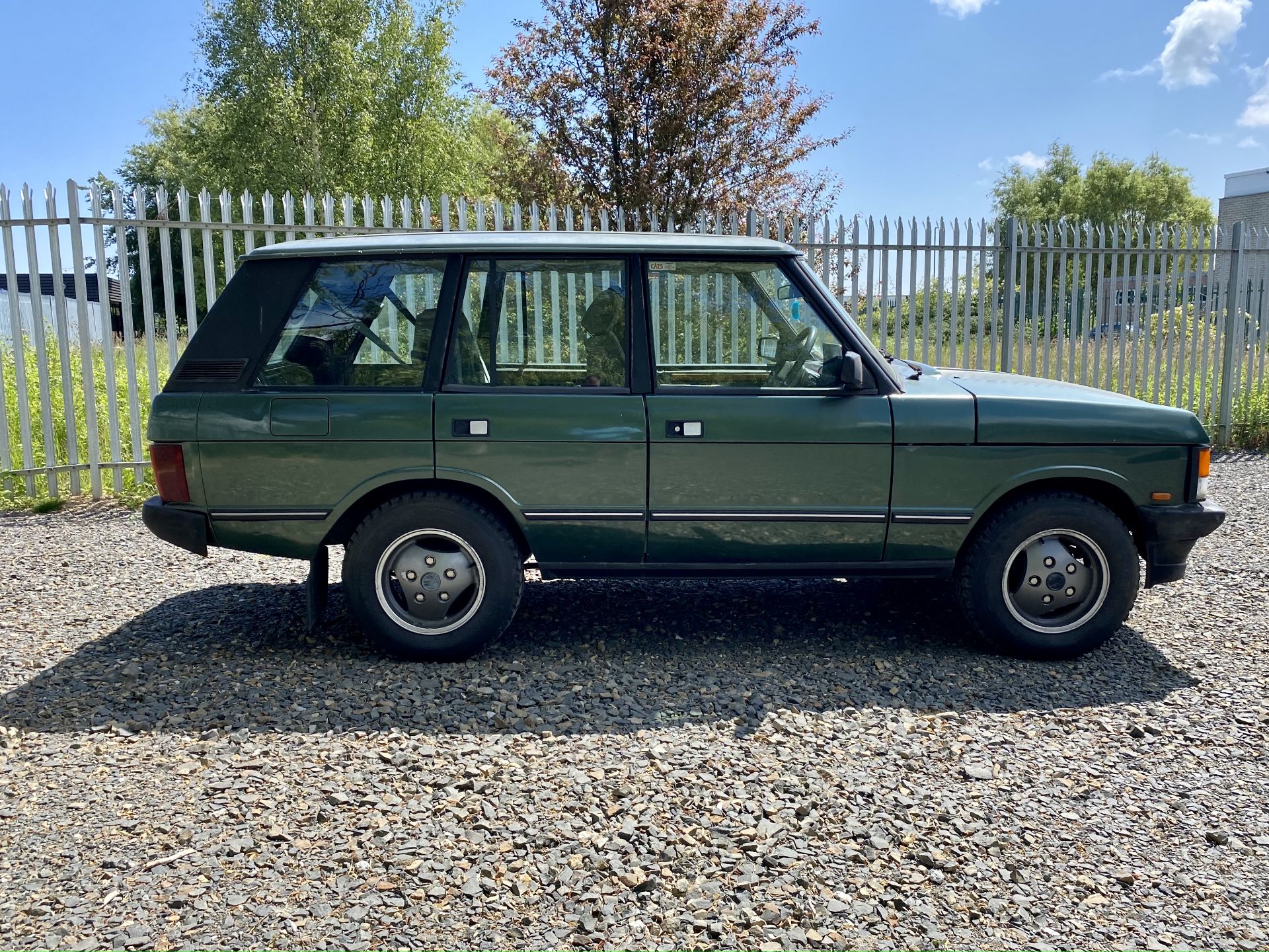 Range Rover 3.9 V8 - Image 3 of 46