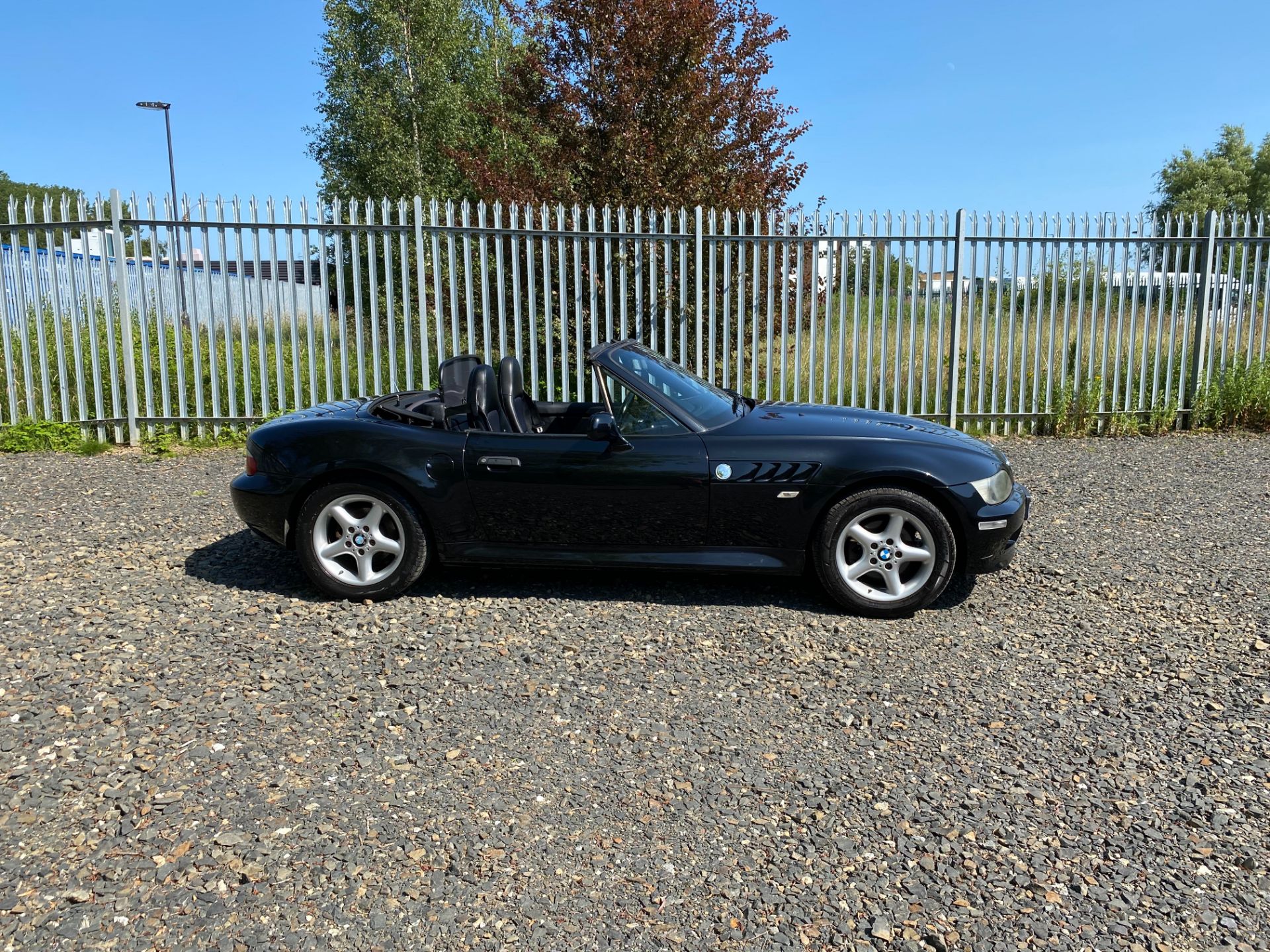 BMW Z3 - Image 3 of 46