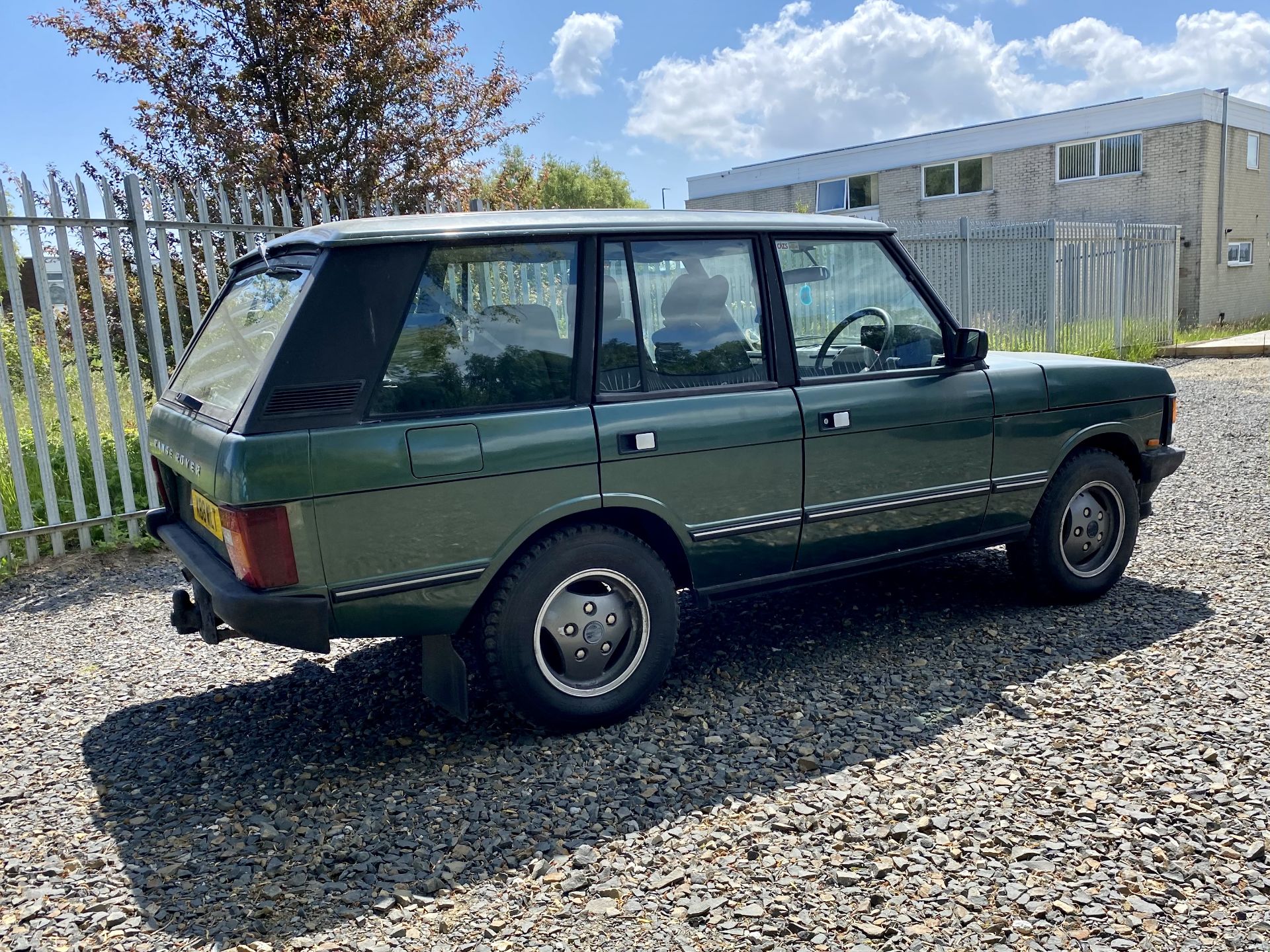 Range Rover 3.9 V8 - Image 4 of 46