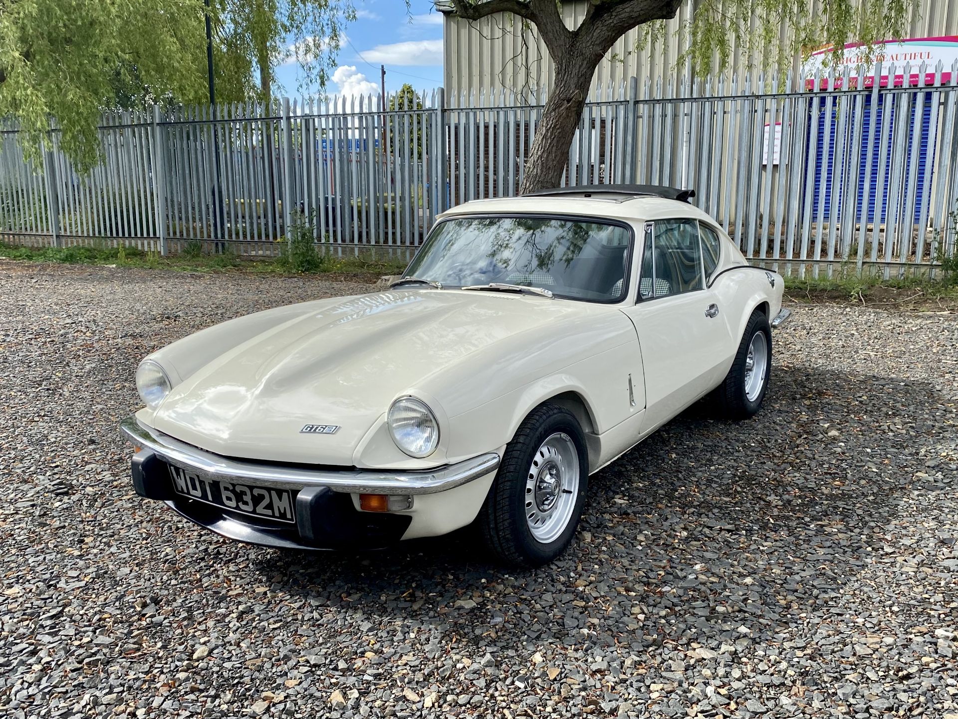 Triumph GT6 - Image 11 of 44