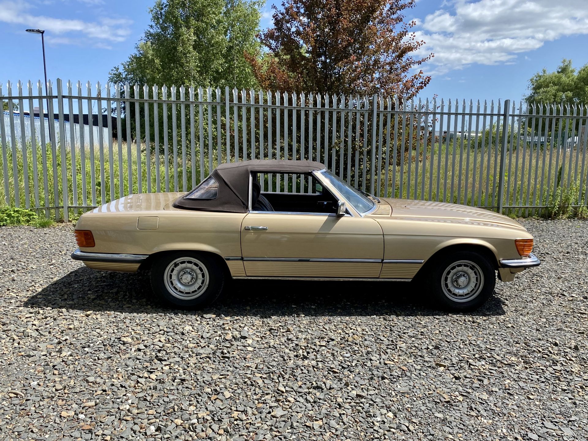 Mercedes 280SL - Image 51 of 62