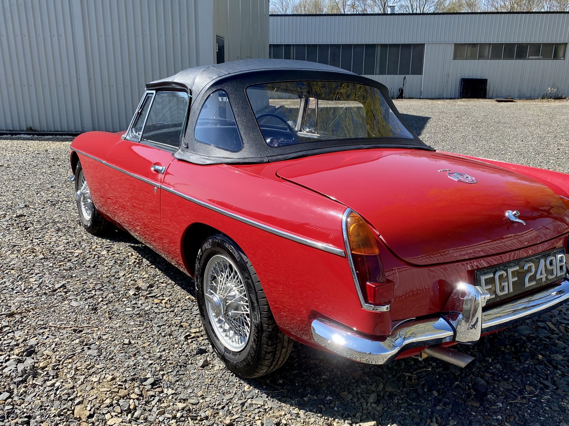 MGB Roadster - Image 24 of 60