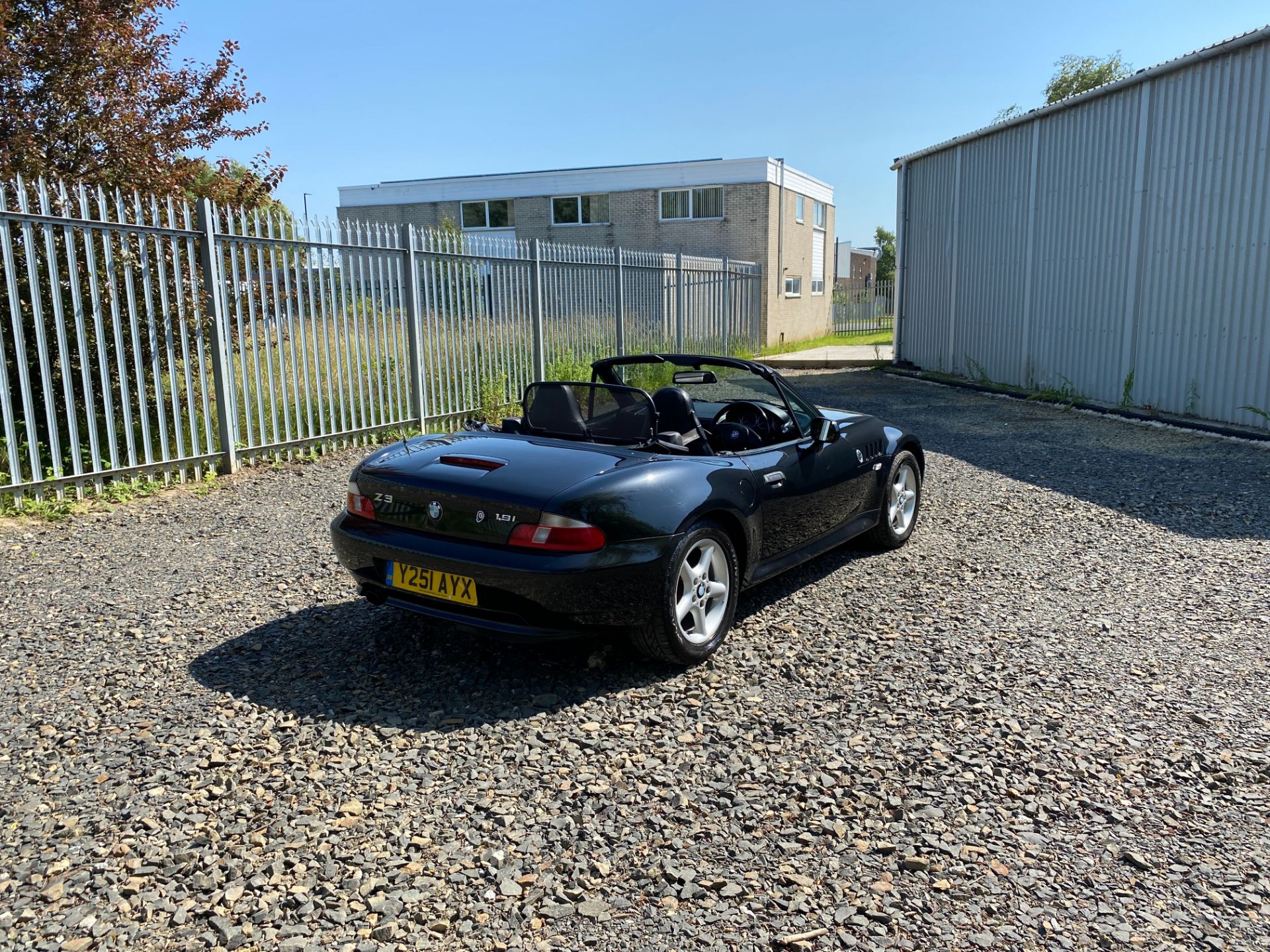 BMW Z3 - Image 5 of 46