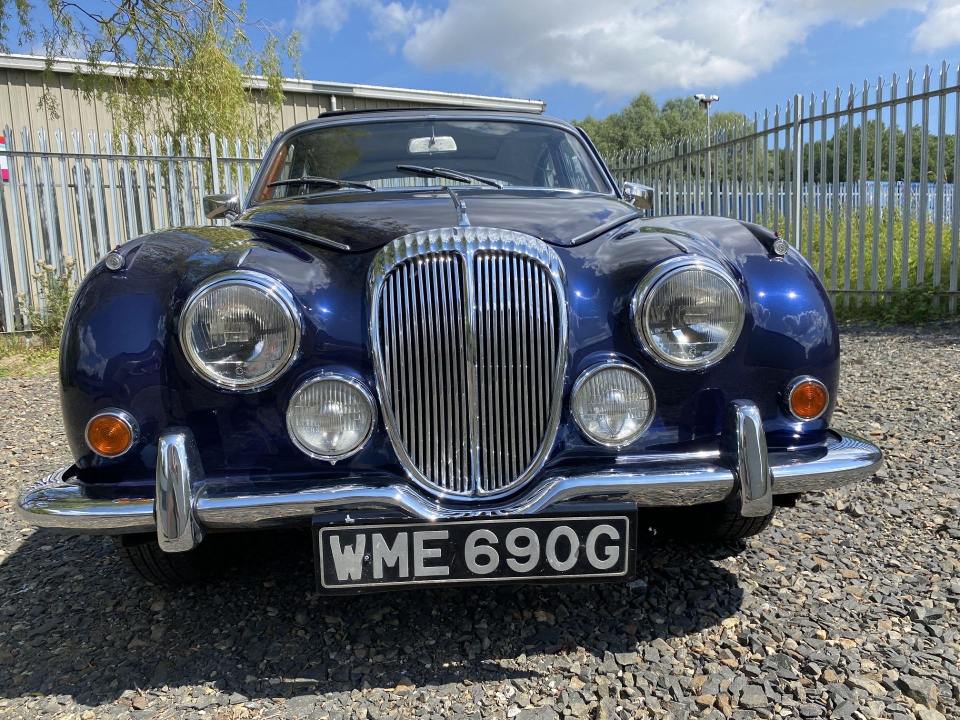 Daimler 250 Saloon - Image 46 of 48