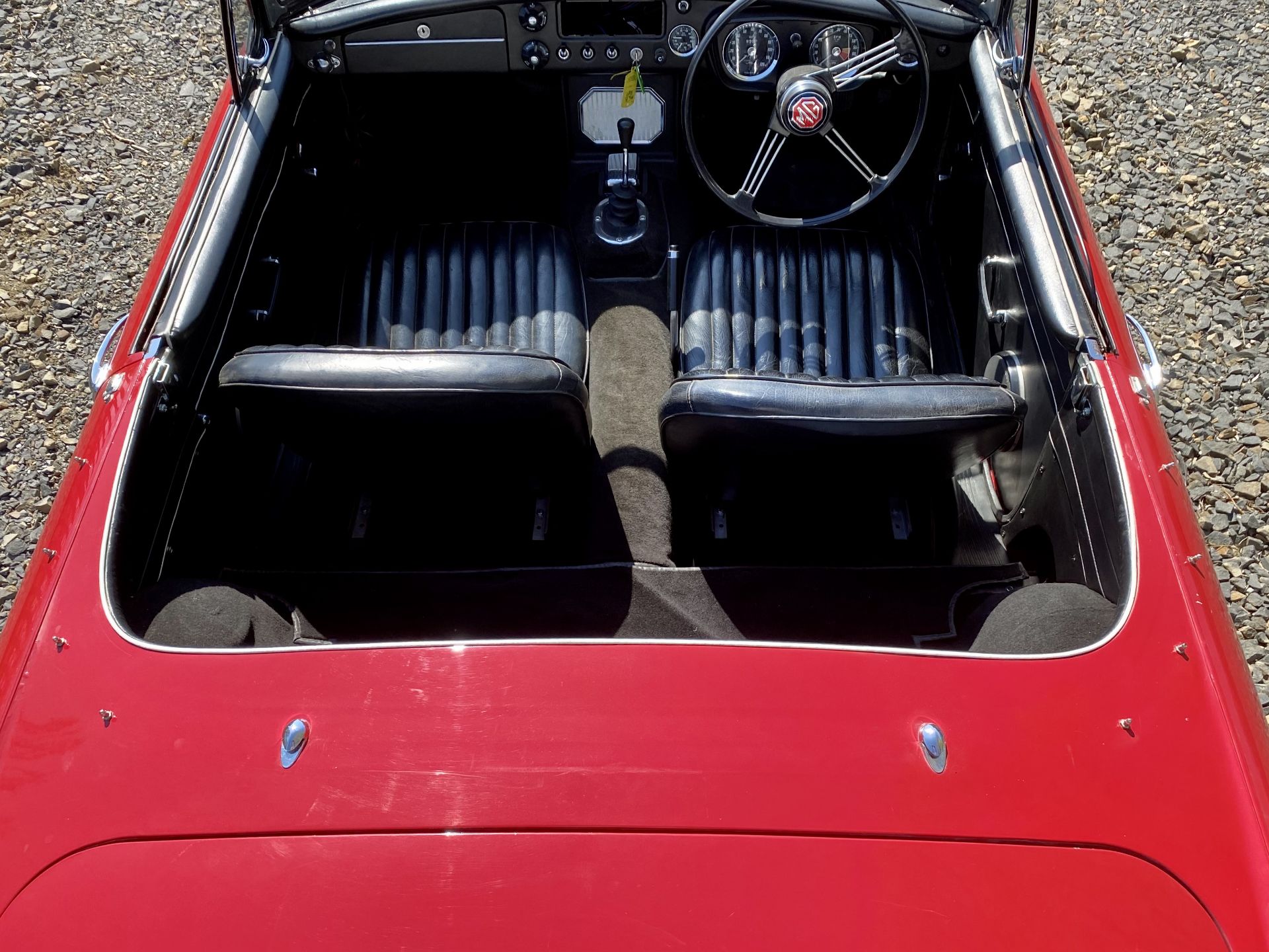 MGB Roadster - Image 48 of 60