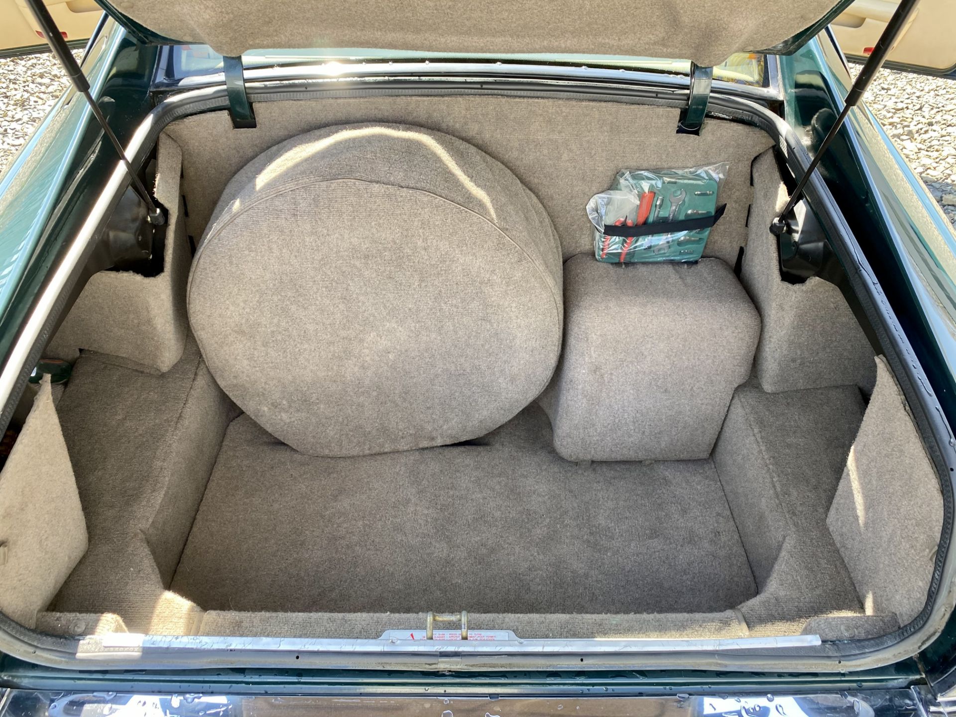 Jaguar XJS coupe - Image 57 of 64