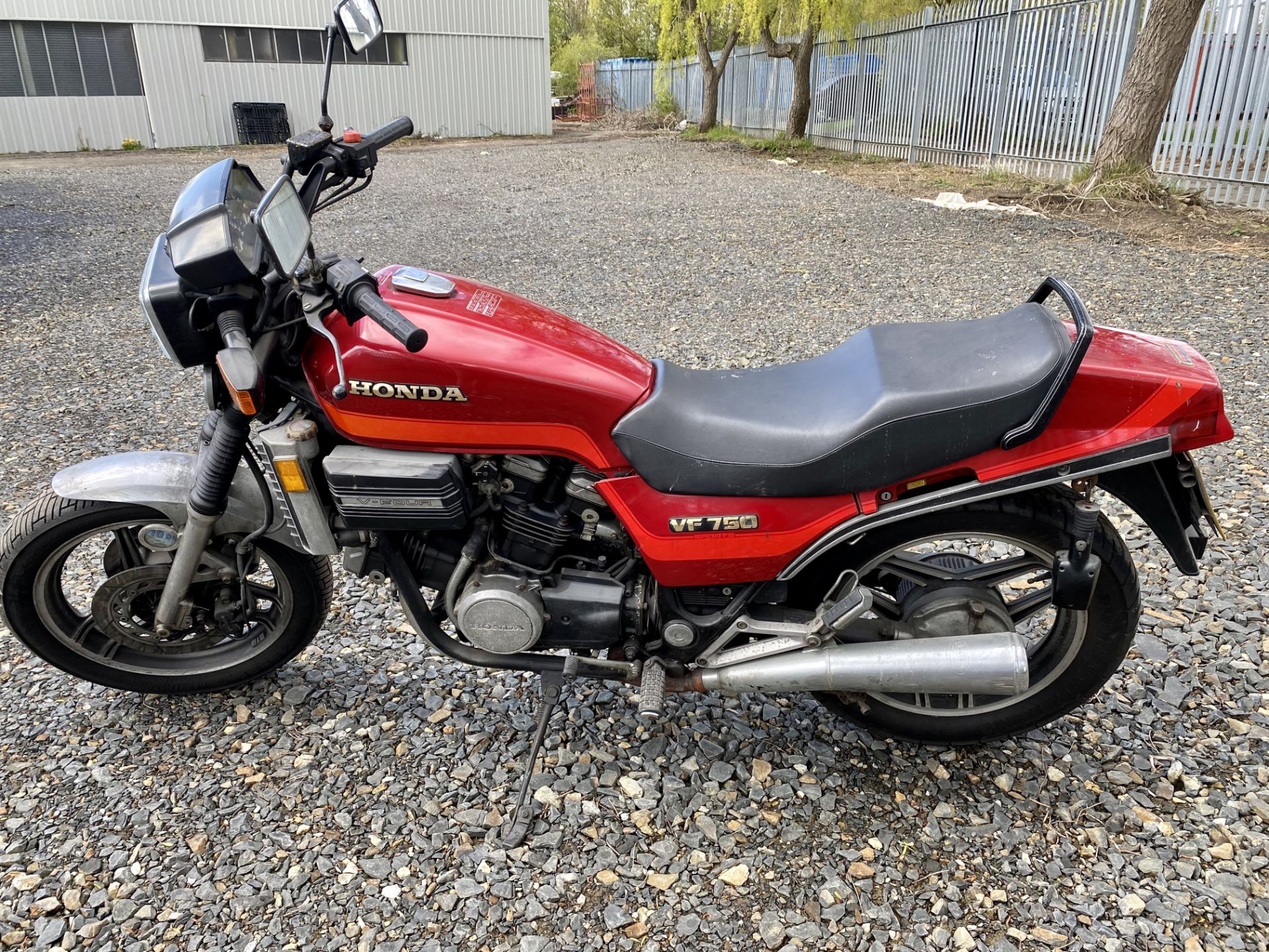 Honda VF750 - Image 20 of 23