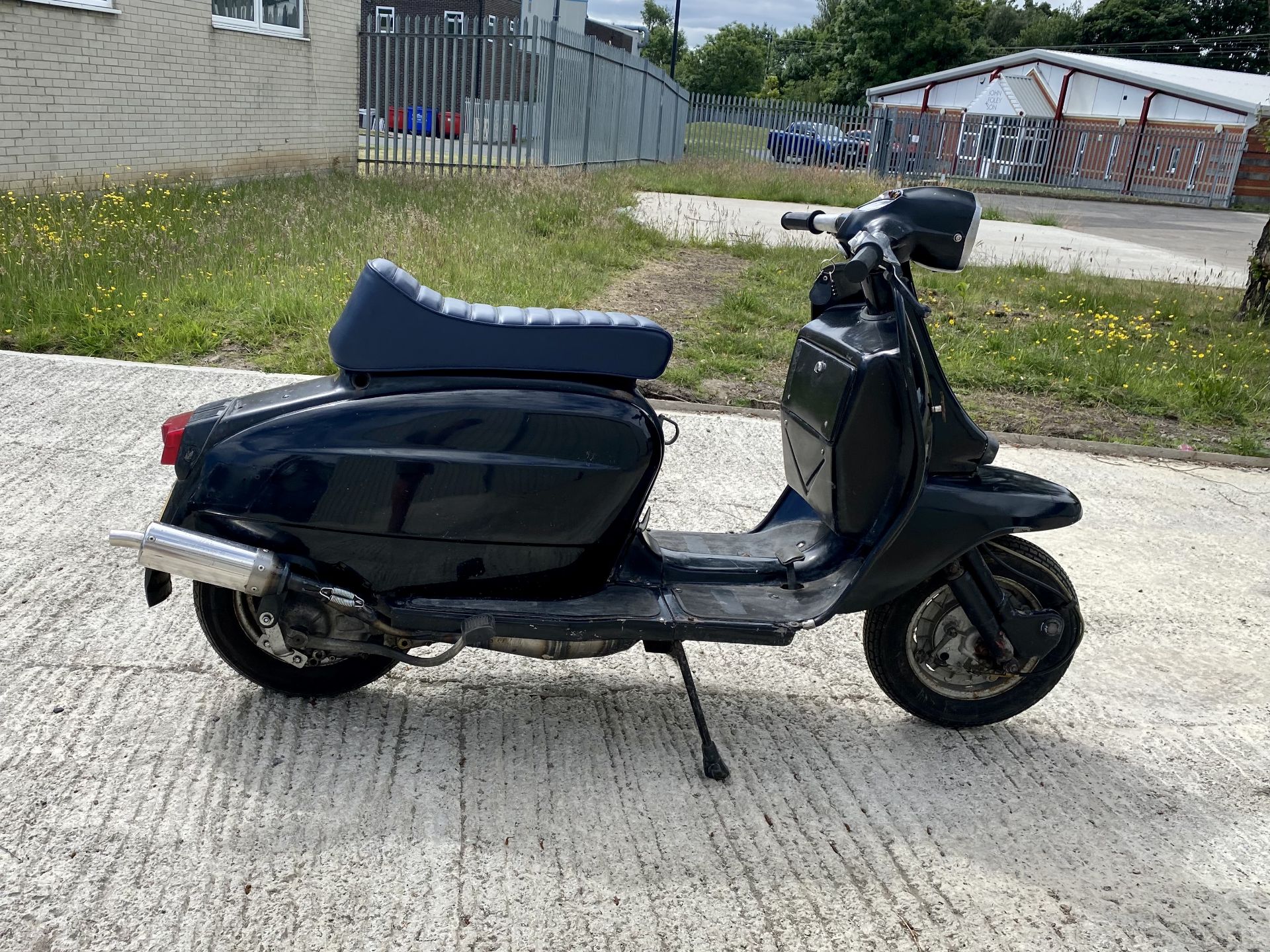 Lambretta - Image 6 of 19