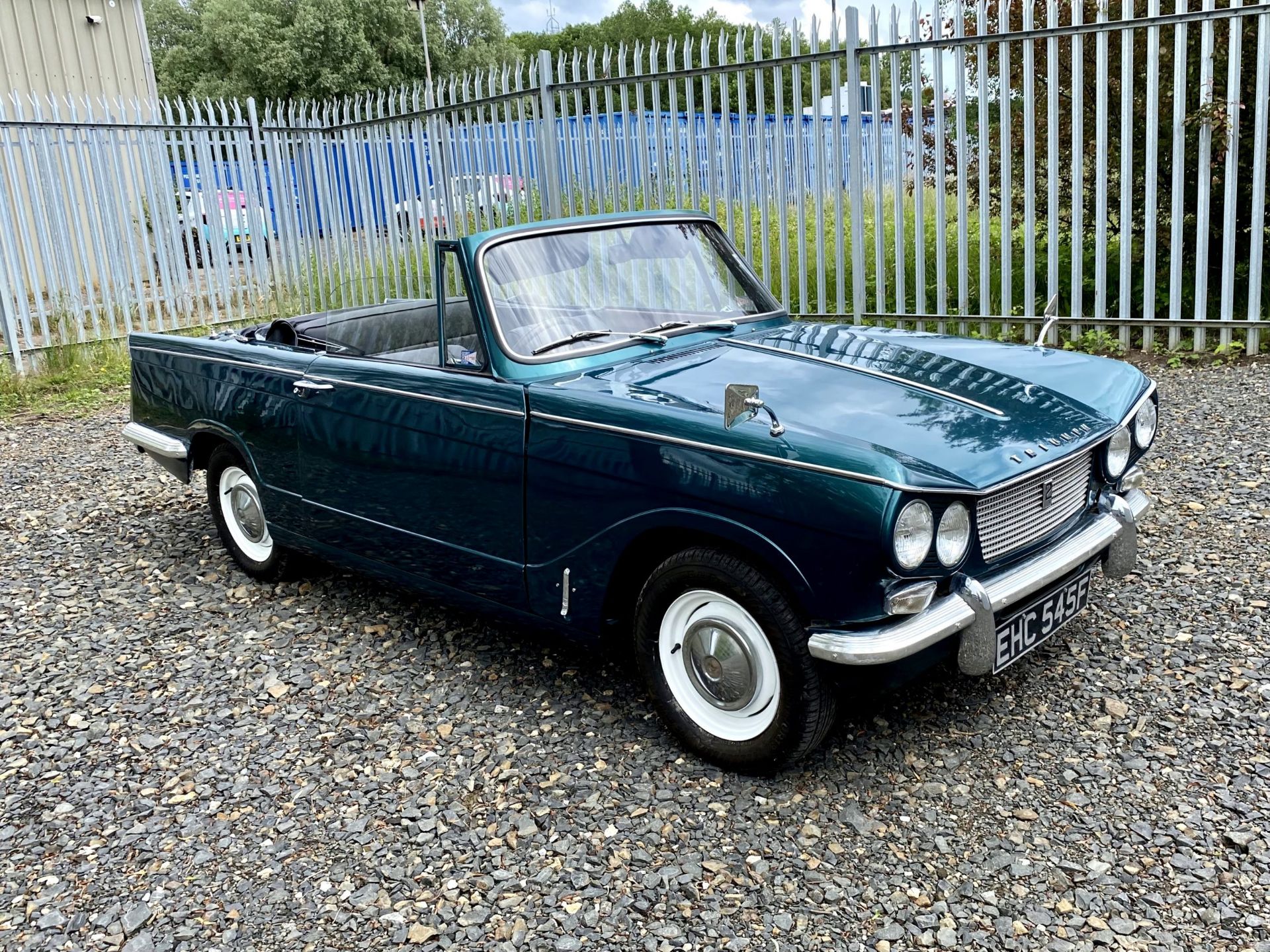 Triumph Vitesse - Image 14 of 45