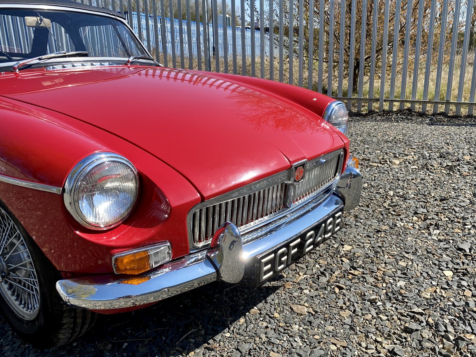 MGB Roadster - Image 17 of 60