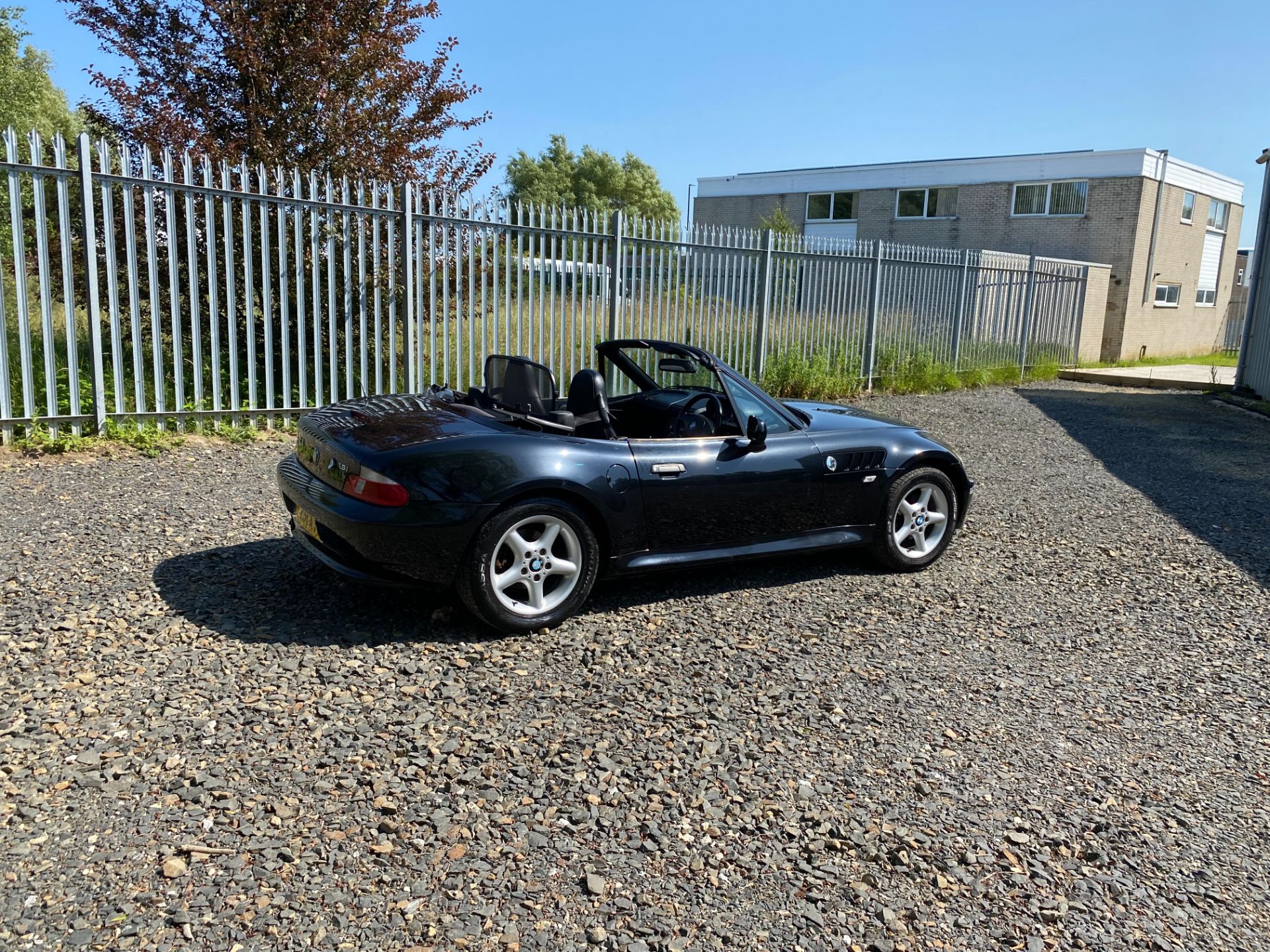 BMW Z3 - Image 4 of 46