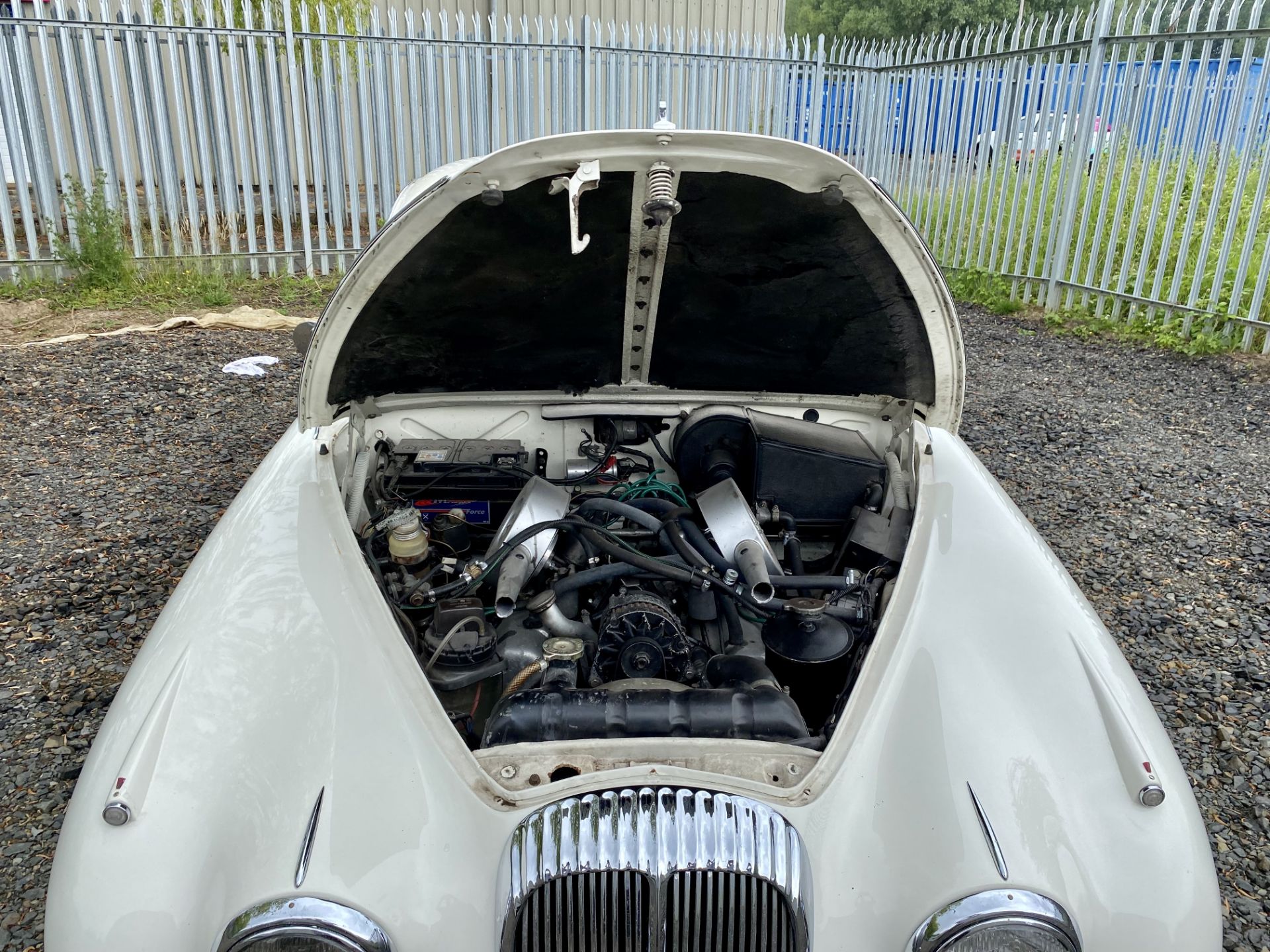 Daimler 250 Saloon - Image 42 of 46