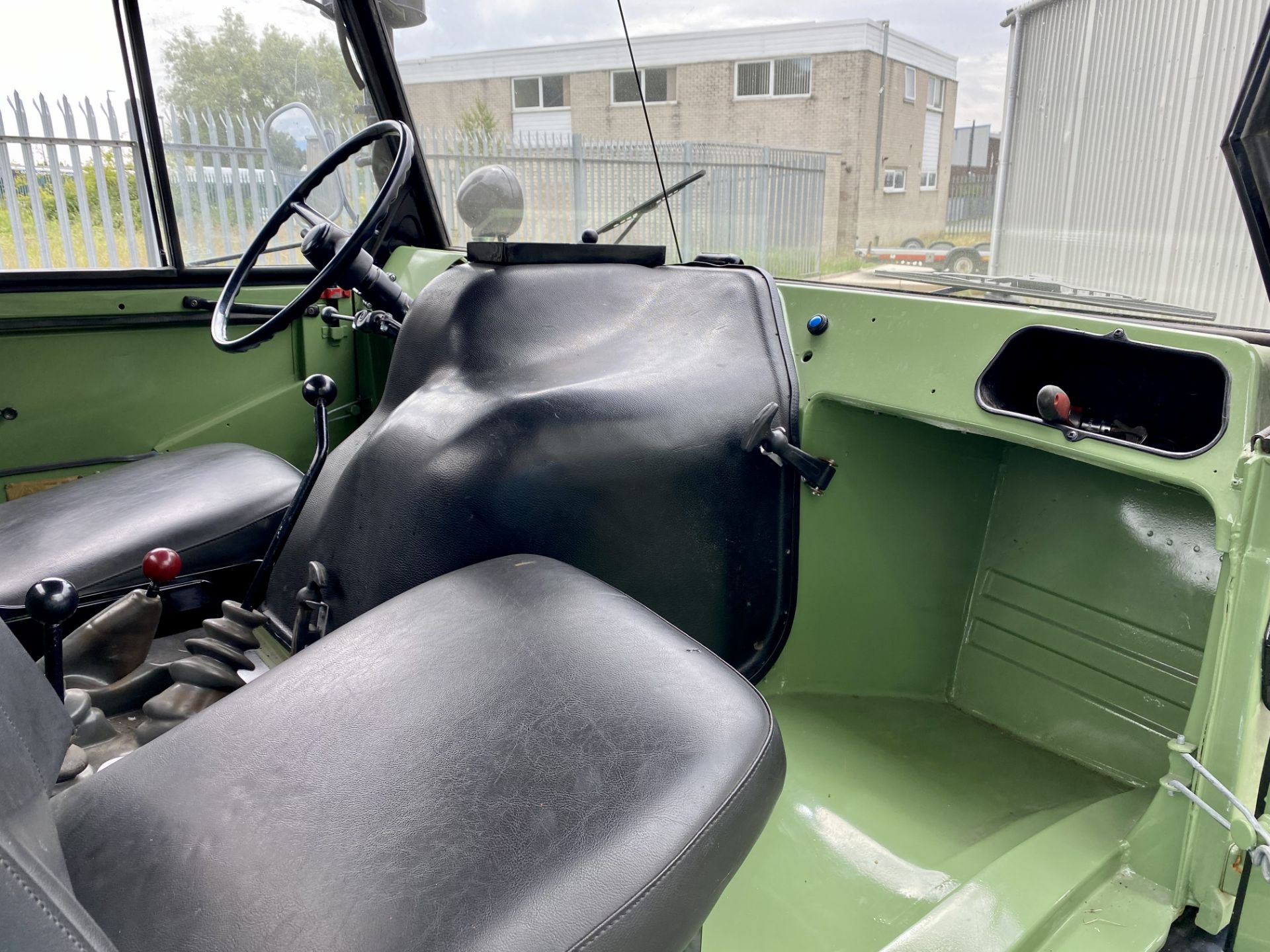 Mercedes Unimog - Image 32 of 33