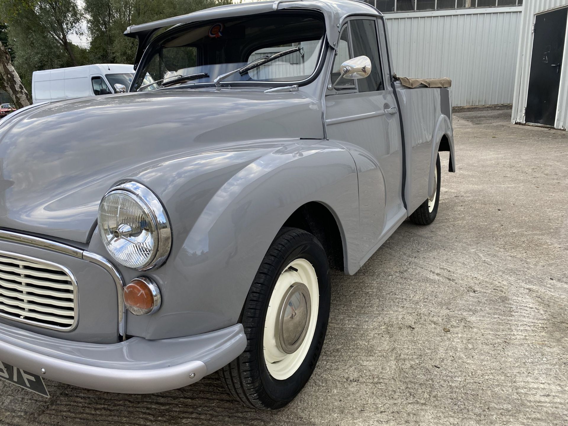 Austin 6 CWT Pickup - Image 18 of 41