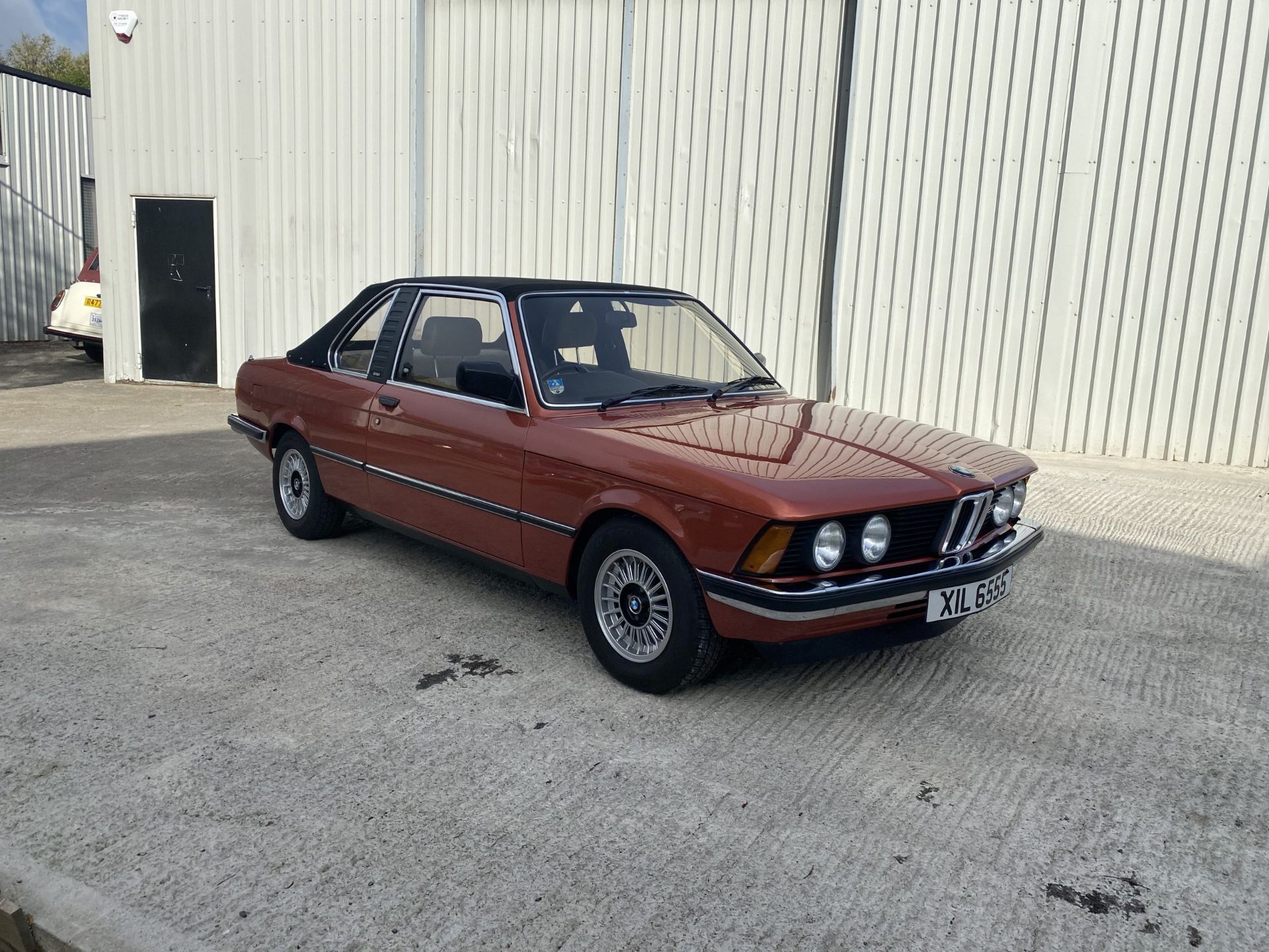 BMW E21 320i Baur