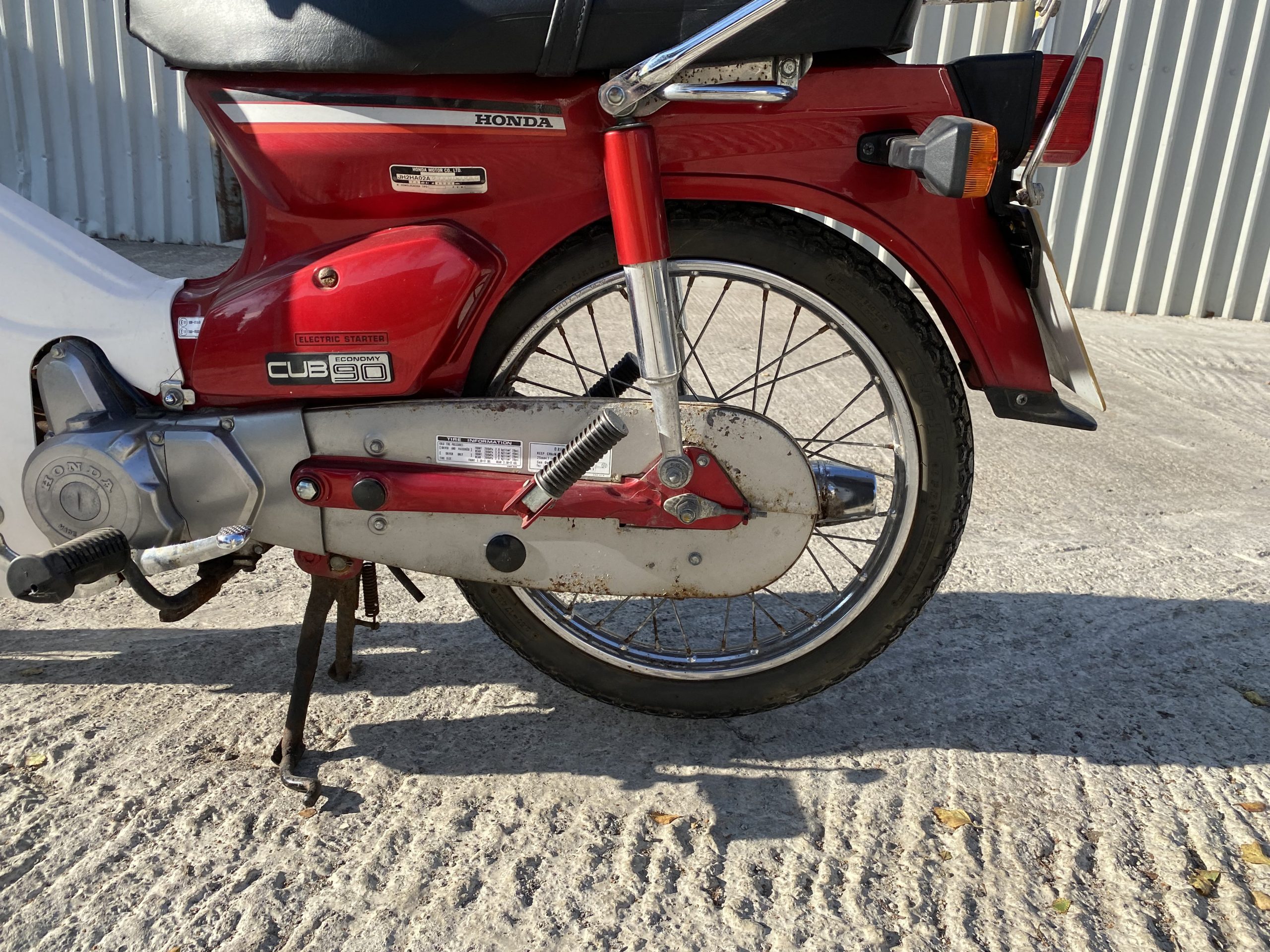 Honda Cub 90E - Image 14 of 28