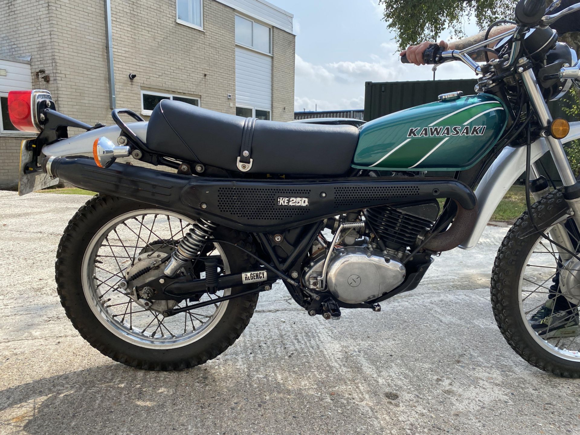 Kawasaki KE250 - Image 15 of 30