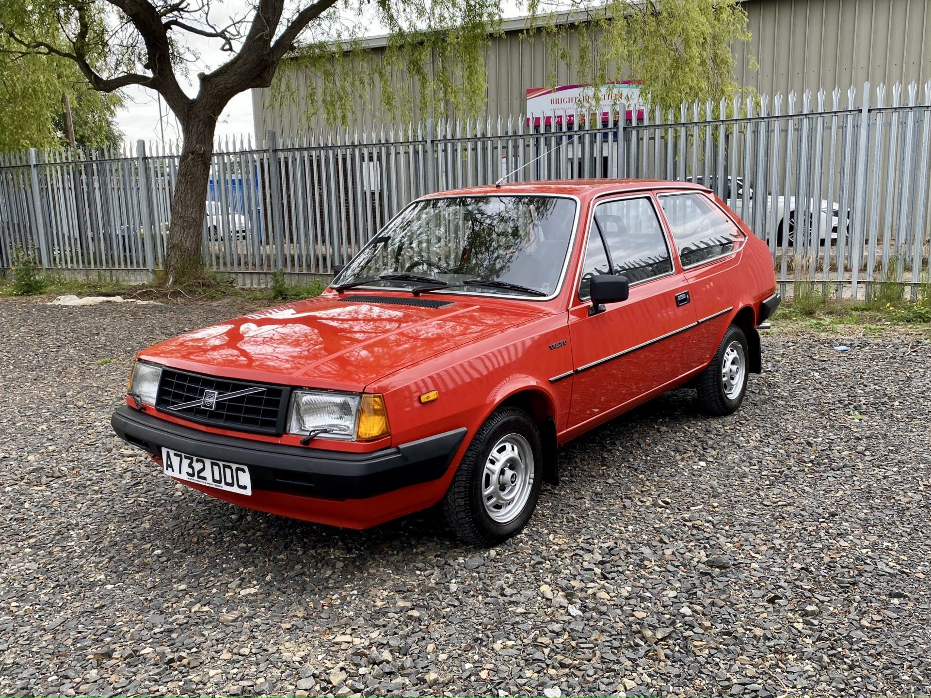 Volvo 340 - Image 13 of 44