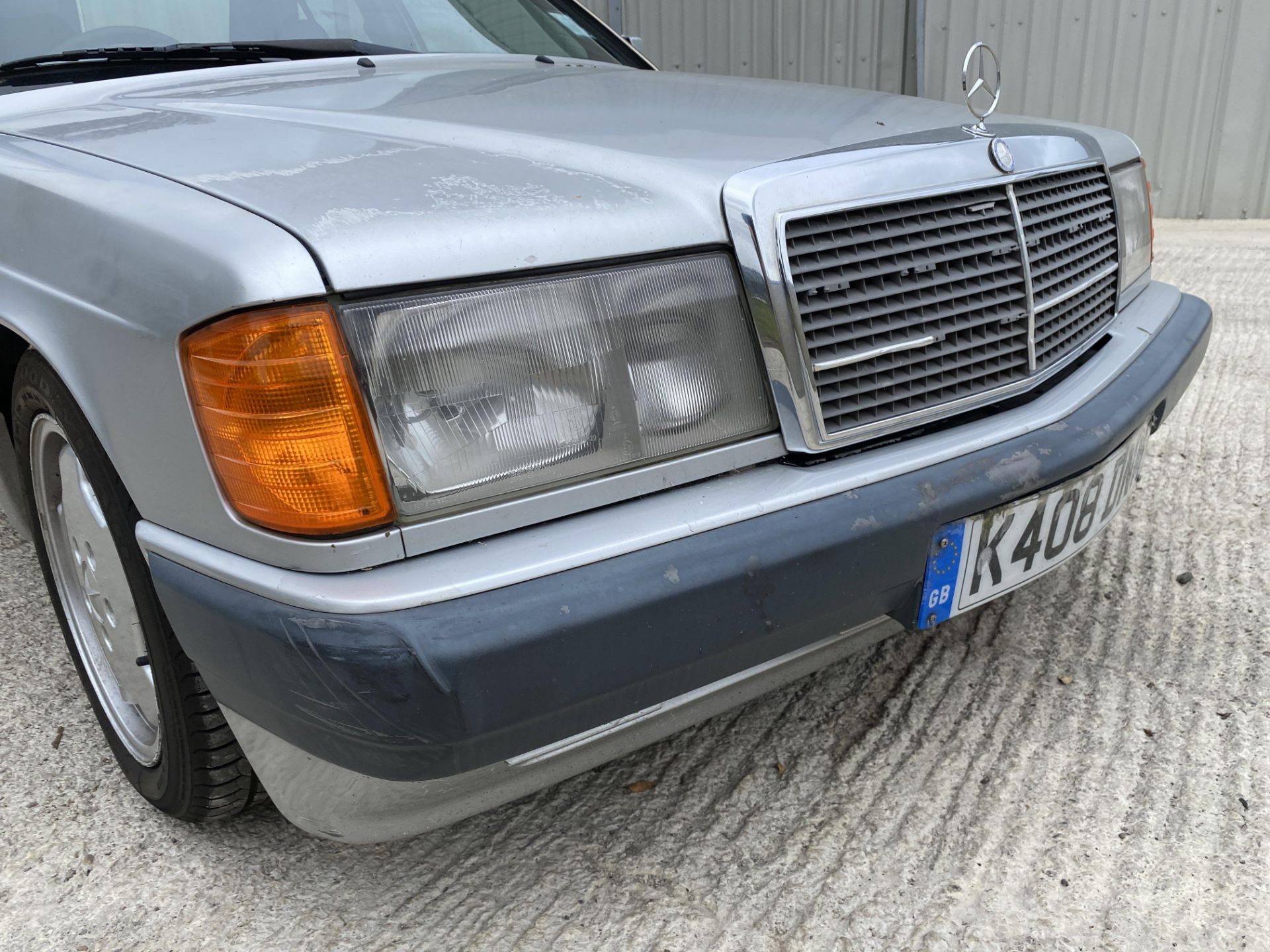 Mercedes 190e - Image 13 of 36