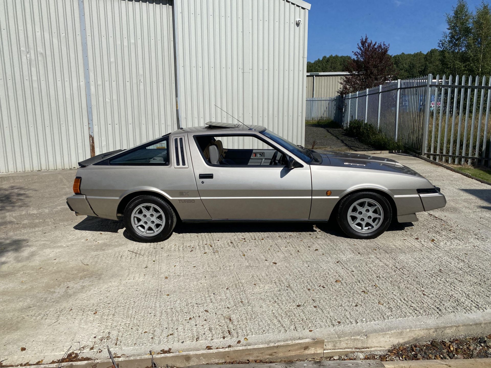 Mitsubishi Colt Starion Turbo - Image 3 of 50