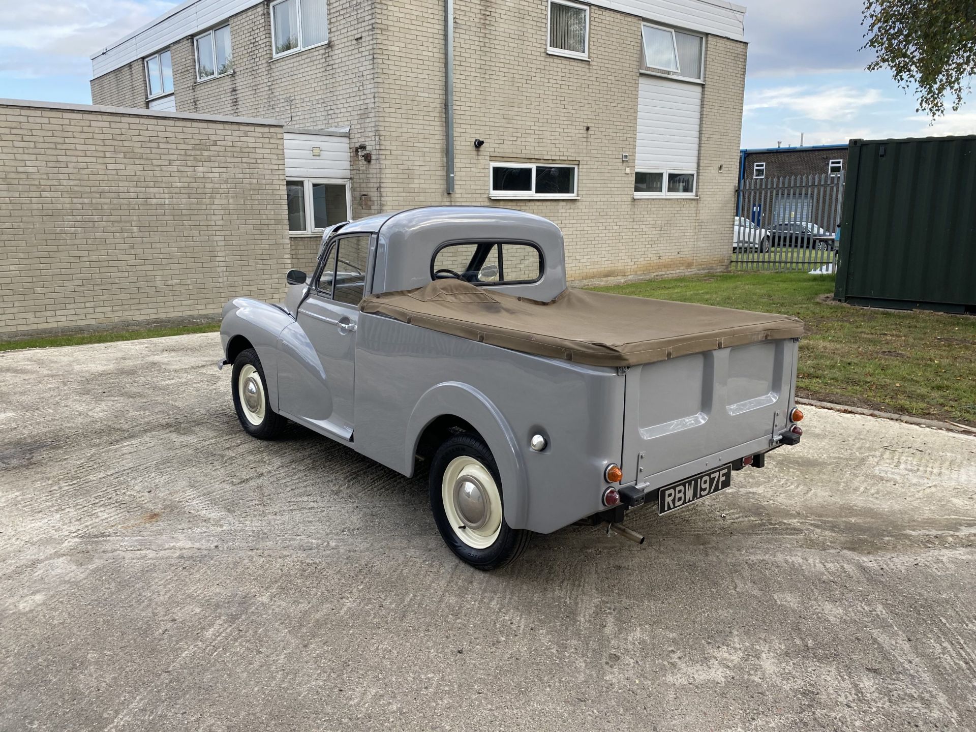 Austin 6 CWT Pickup - Image 6 of 41