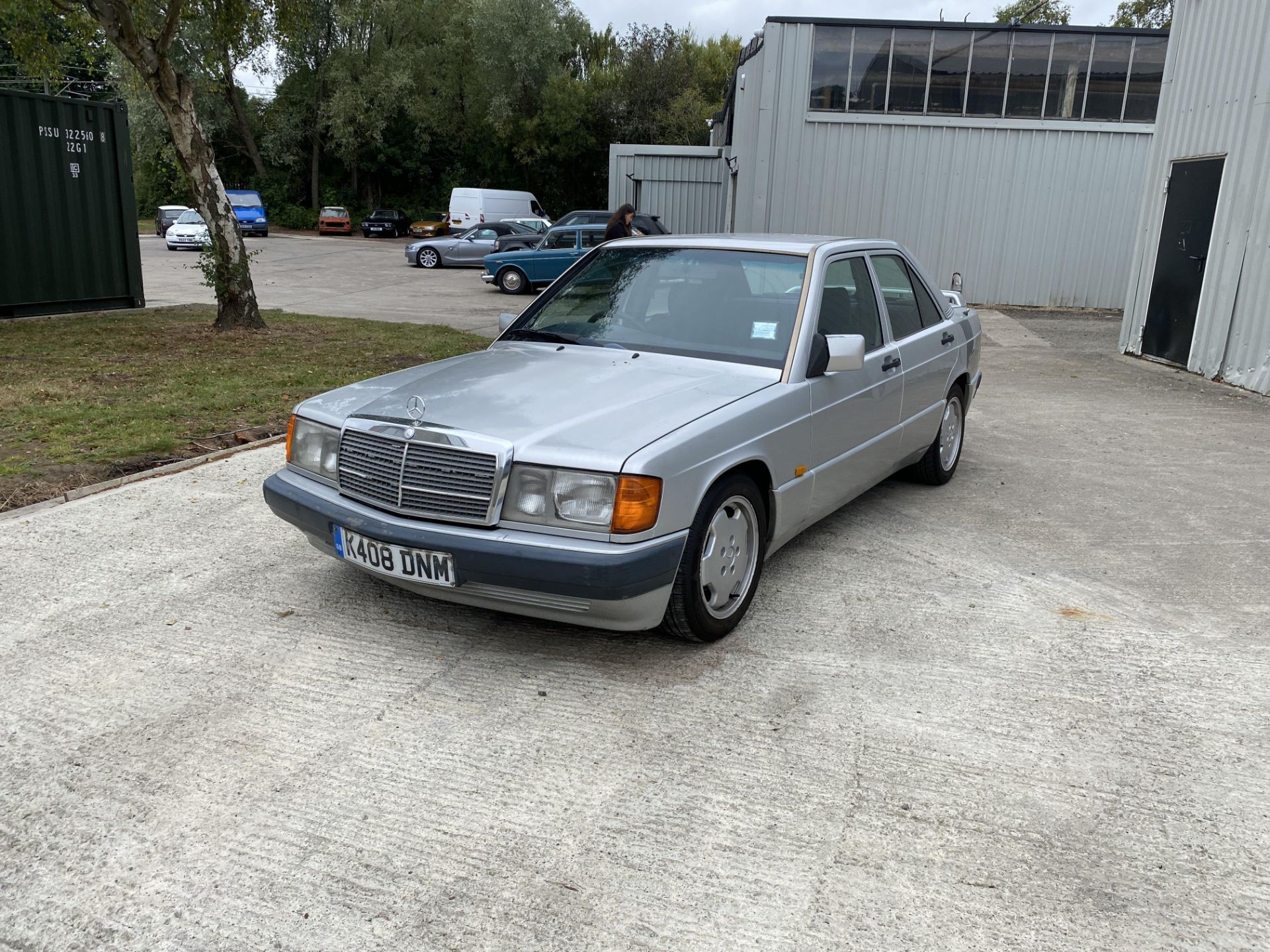 Mercedes 190e - Image 10 of 36