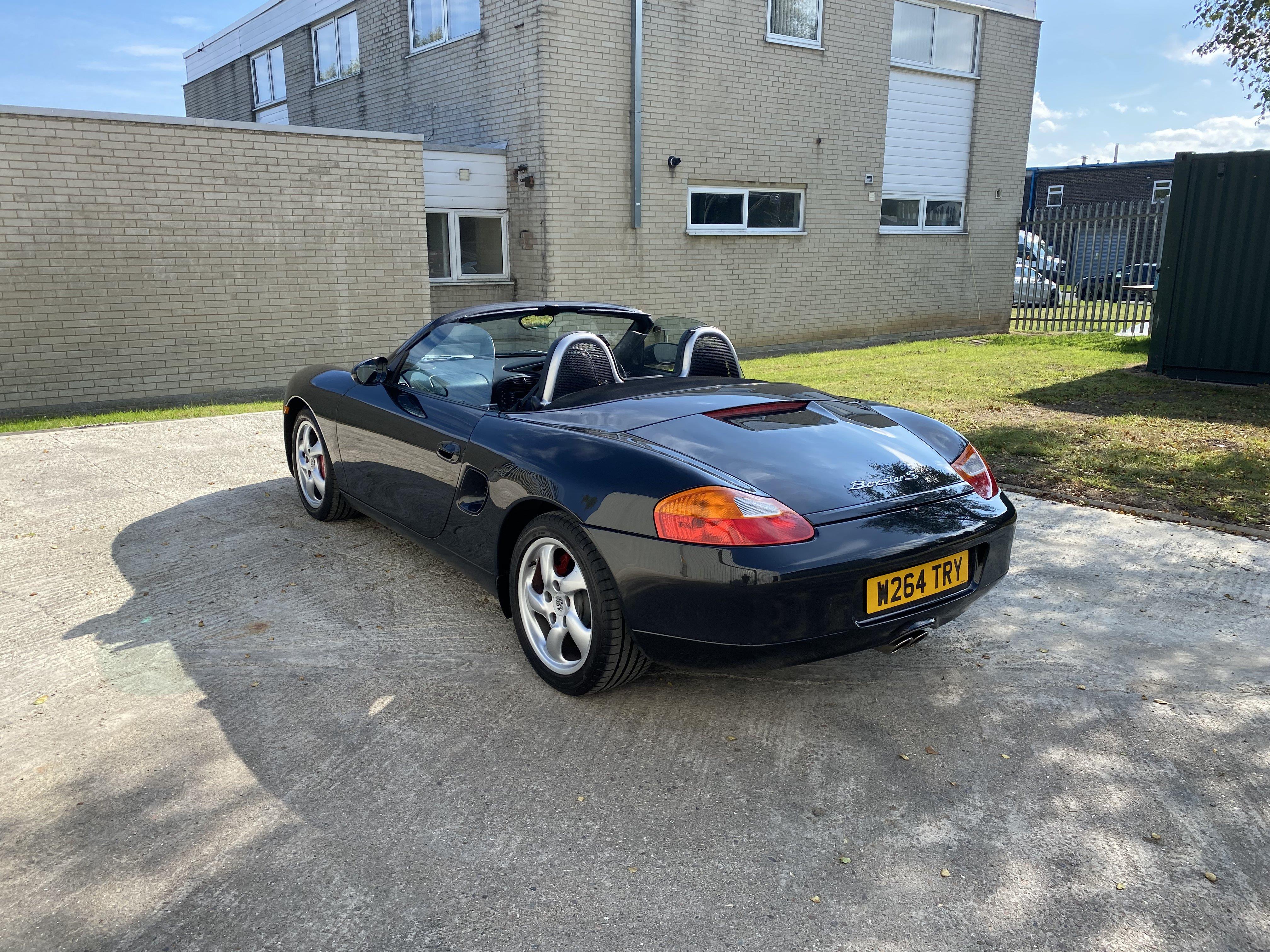 Porsche Boxster S - Image 7 of 39