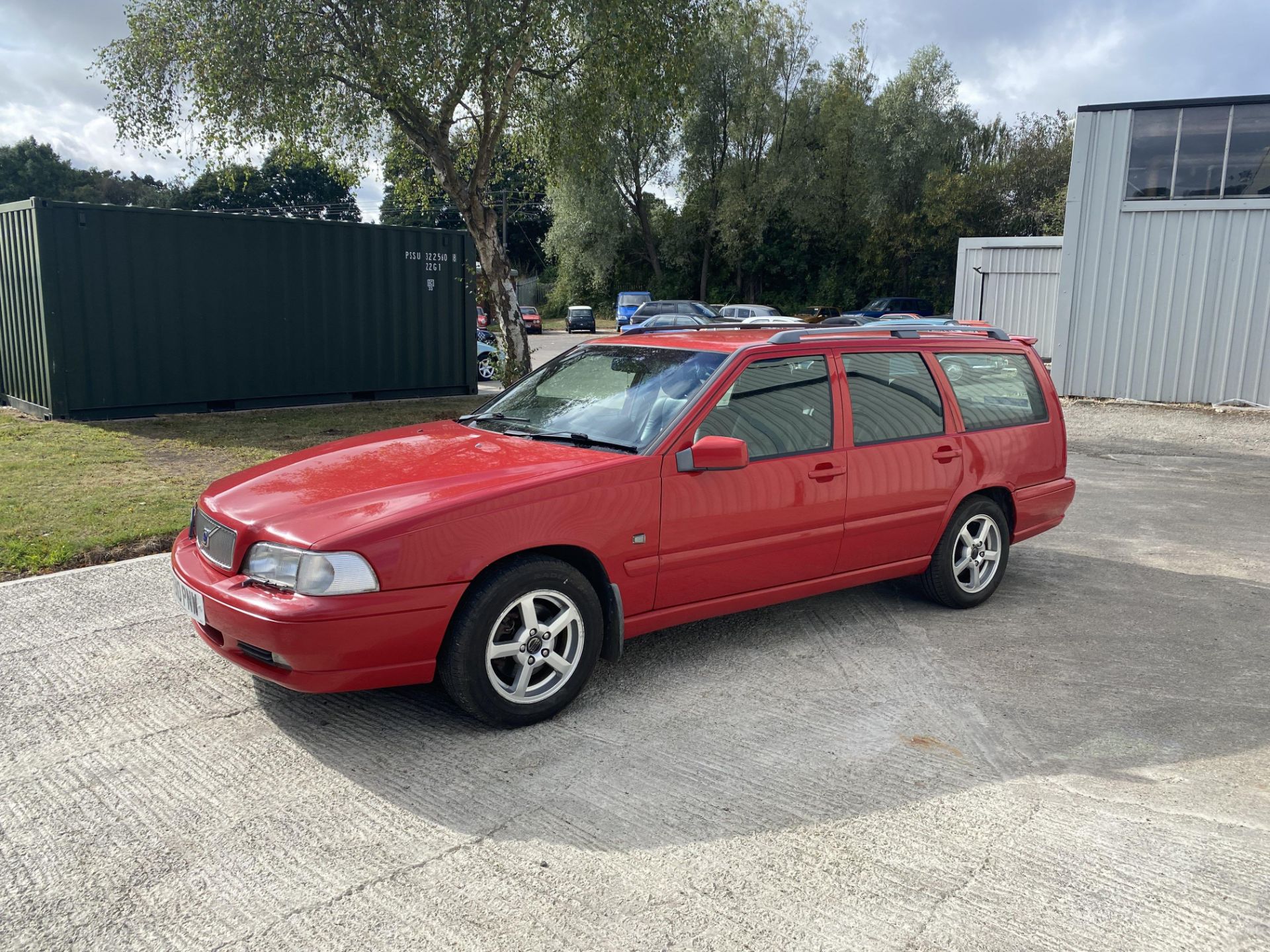 Volvo V70 - Image 10 of 42