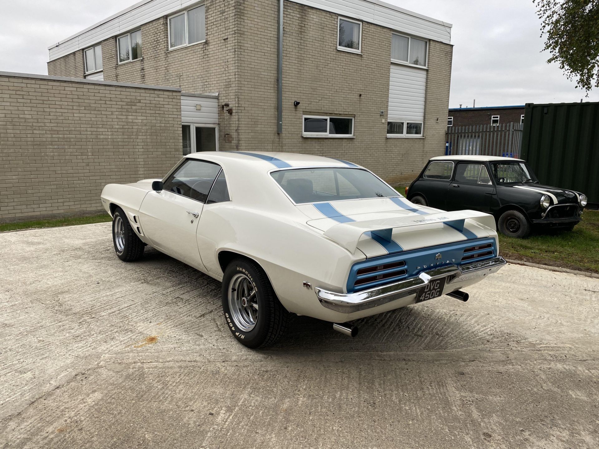 Pontiac Trans-AM - Image 9 of 49