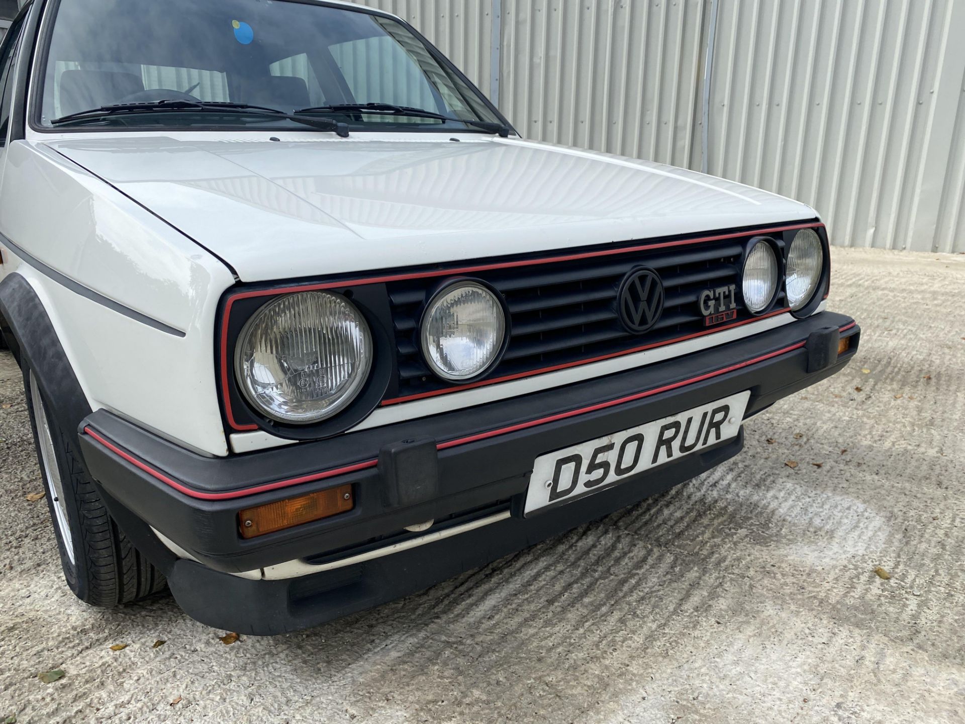 Volkswagen Golf GTI 16v - Image 15 of 42