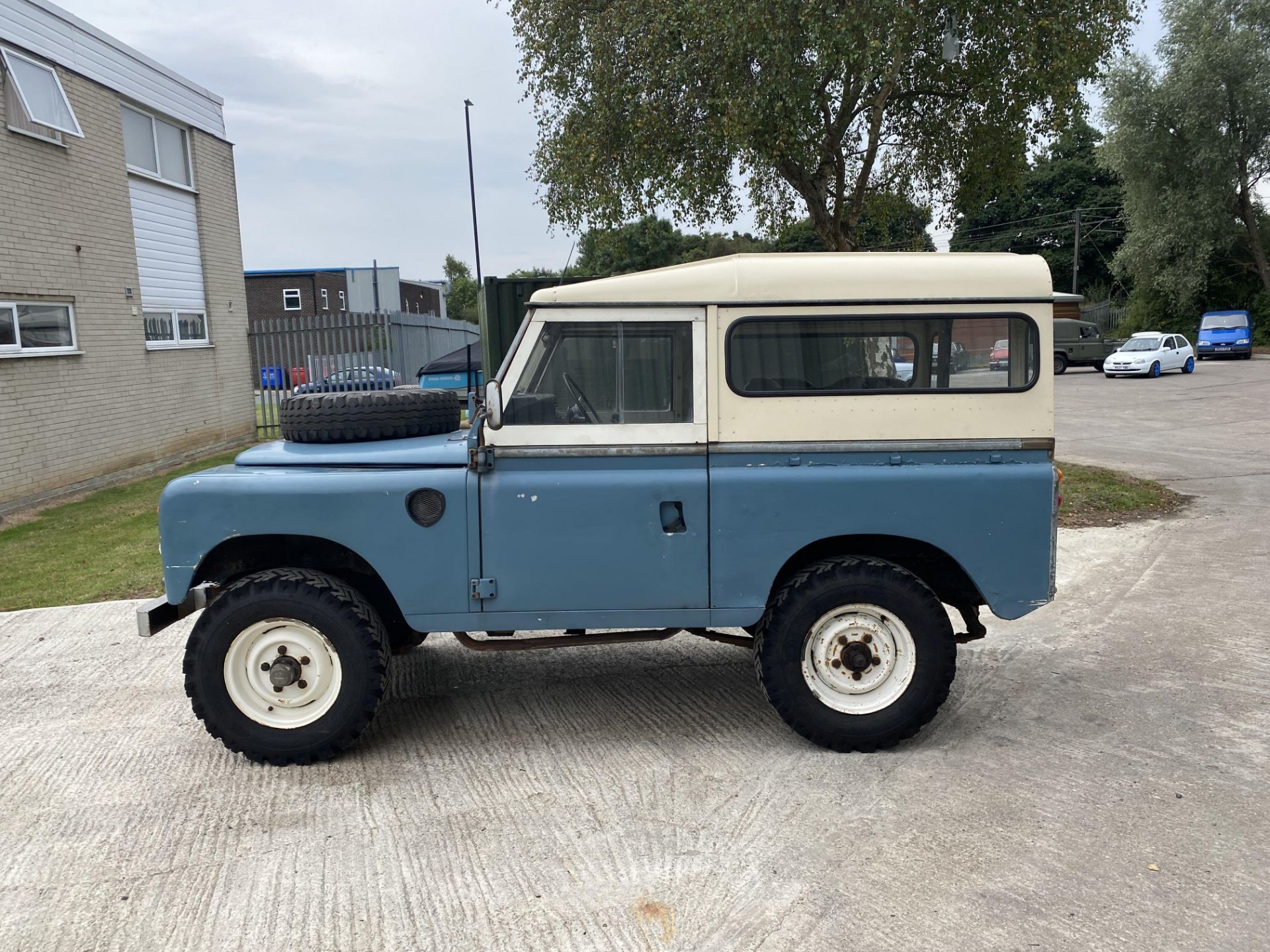 Land Rover Series 3 - Image 7 of 34