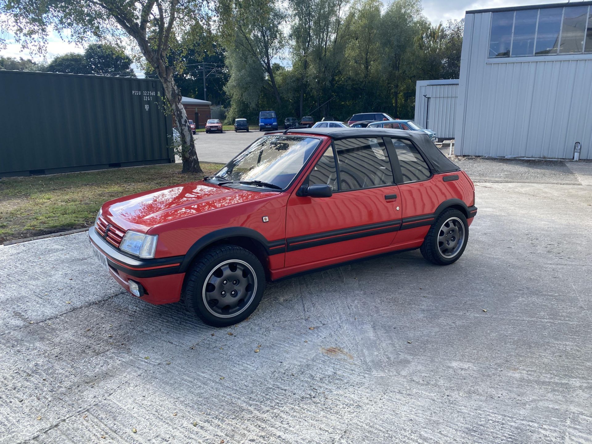 Peugeout 205 CTI Cabriolet - Image 11 of 40