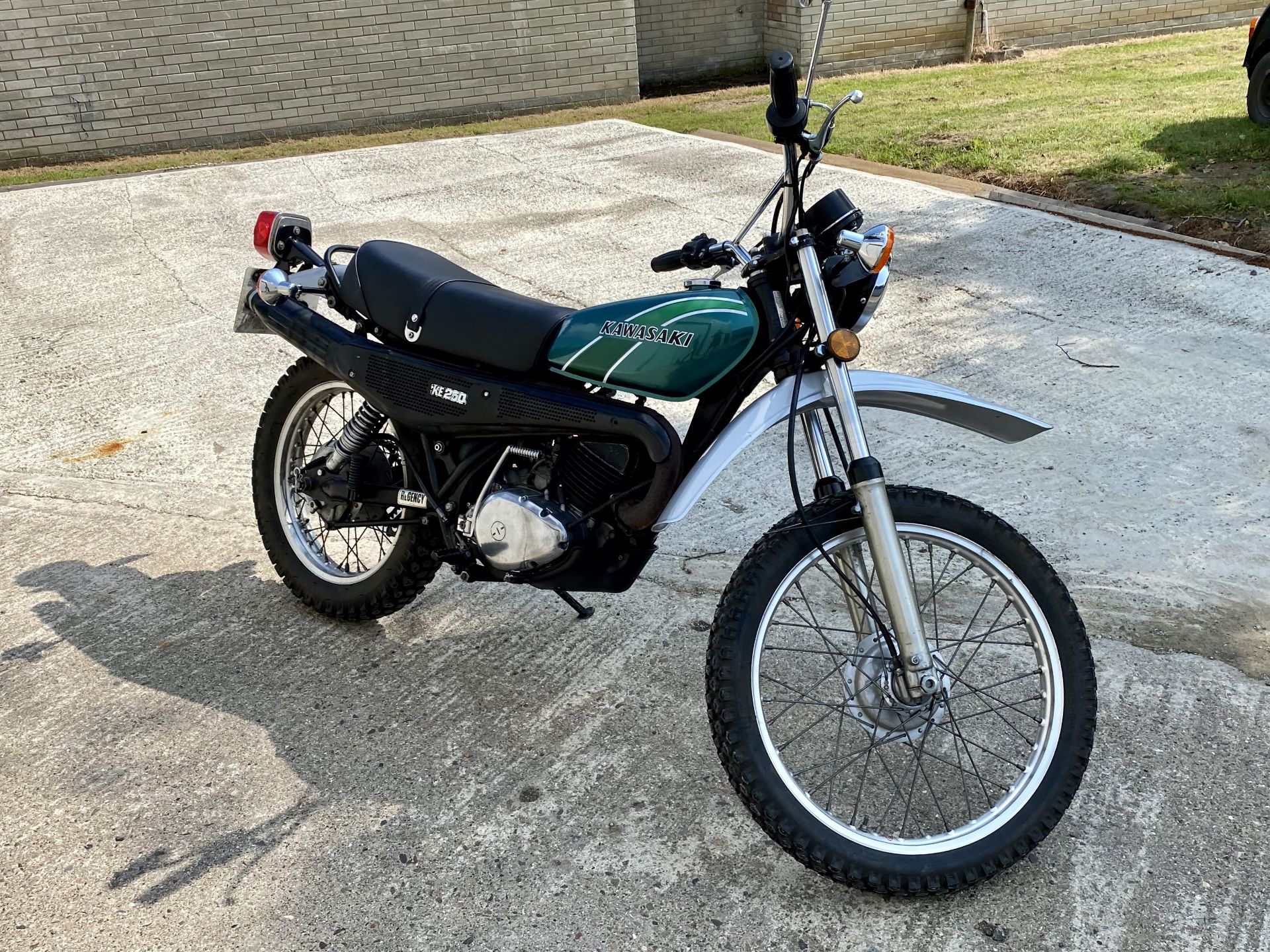 Kawasaki KE250 - Image 7 of 30